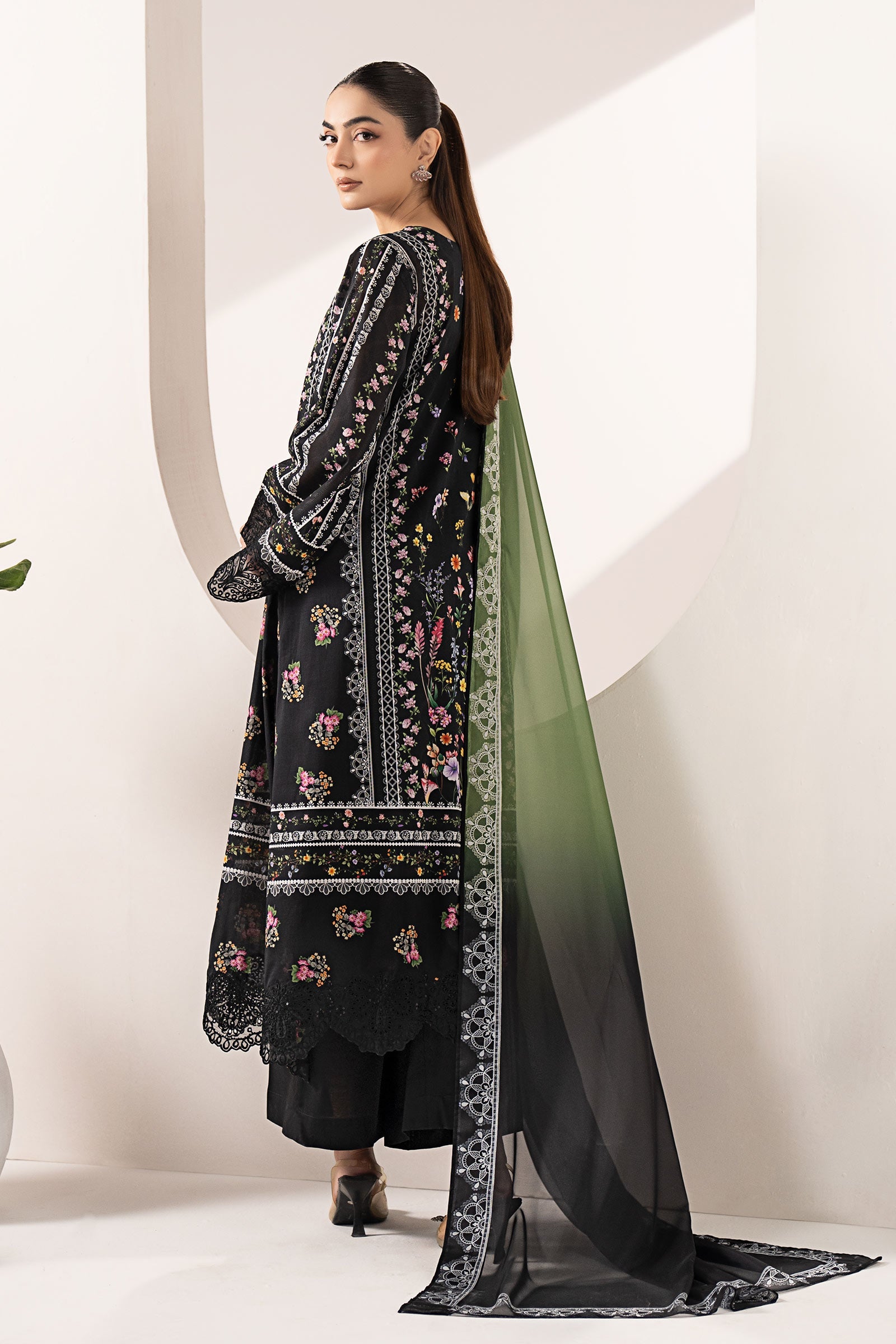 3 Piece Embroidered Lawn Suit