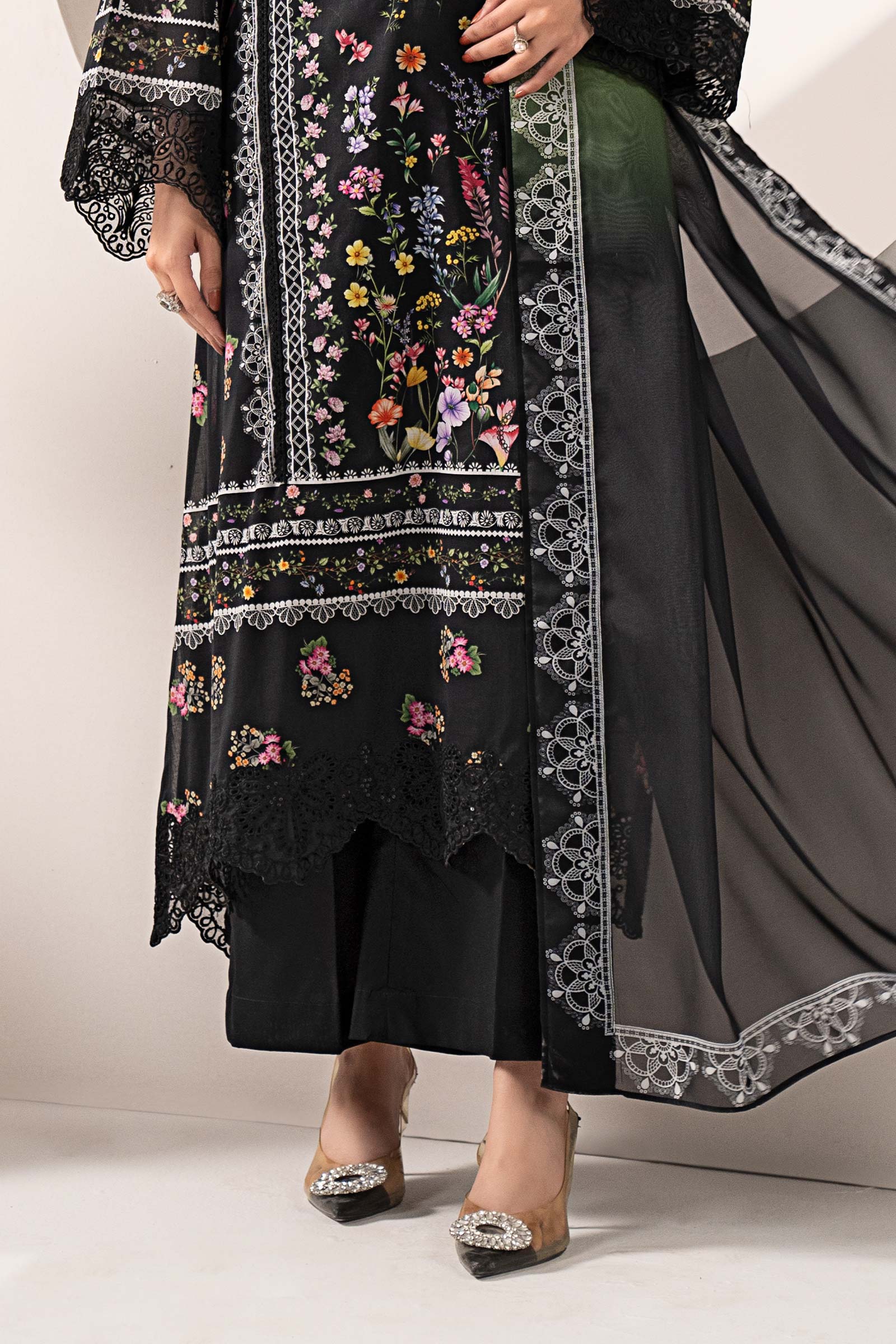 3 Piece Embroidered Lawn Suit