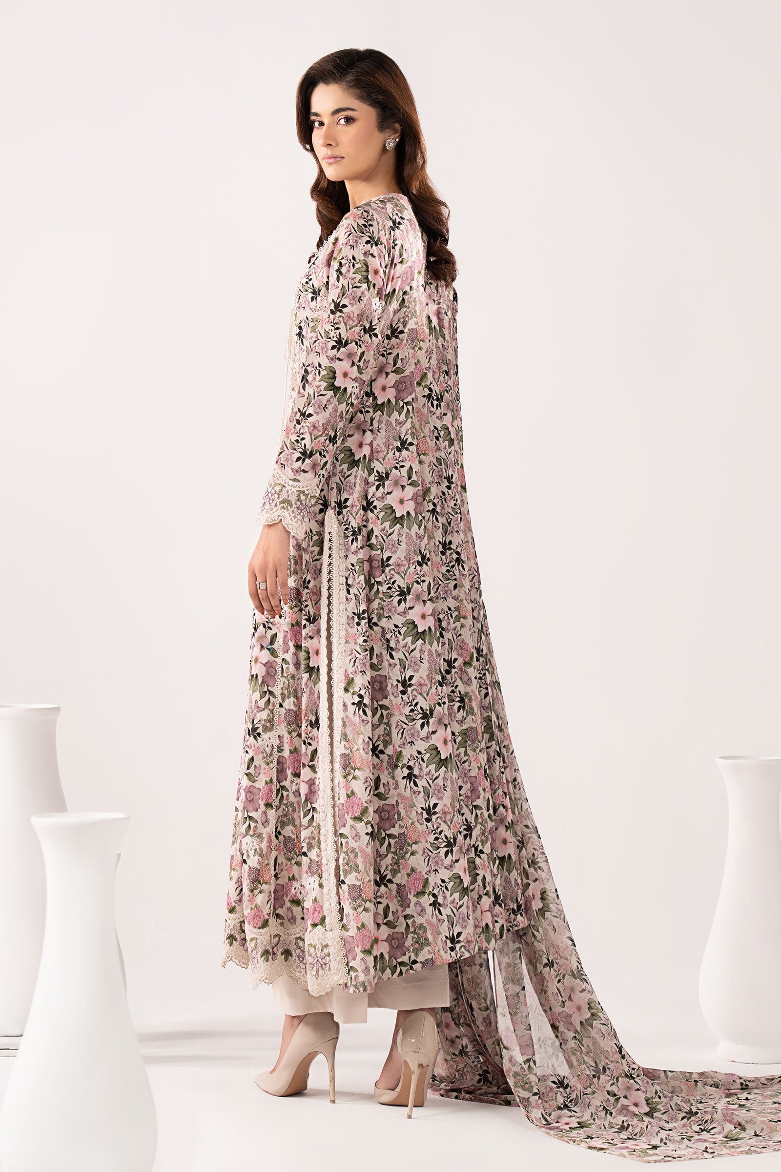 3 Piece Embroidered Lawn Suit