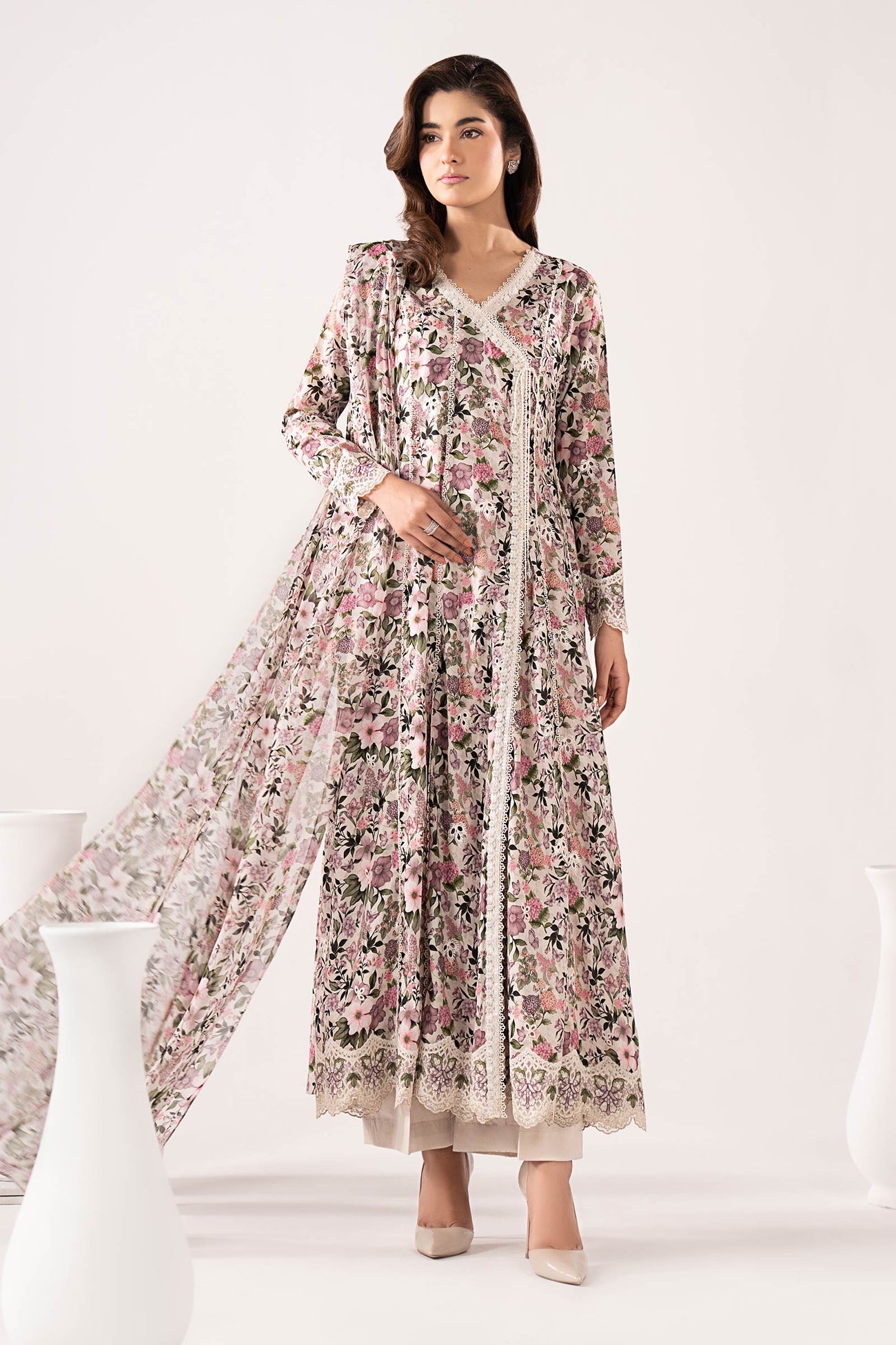 3 Piece Embroidered Lawn Suit