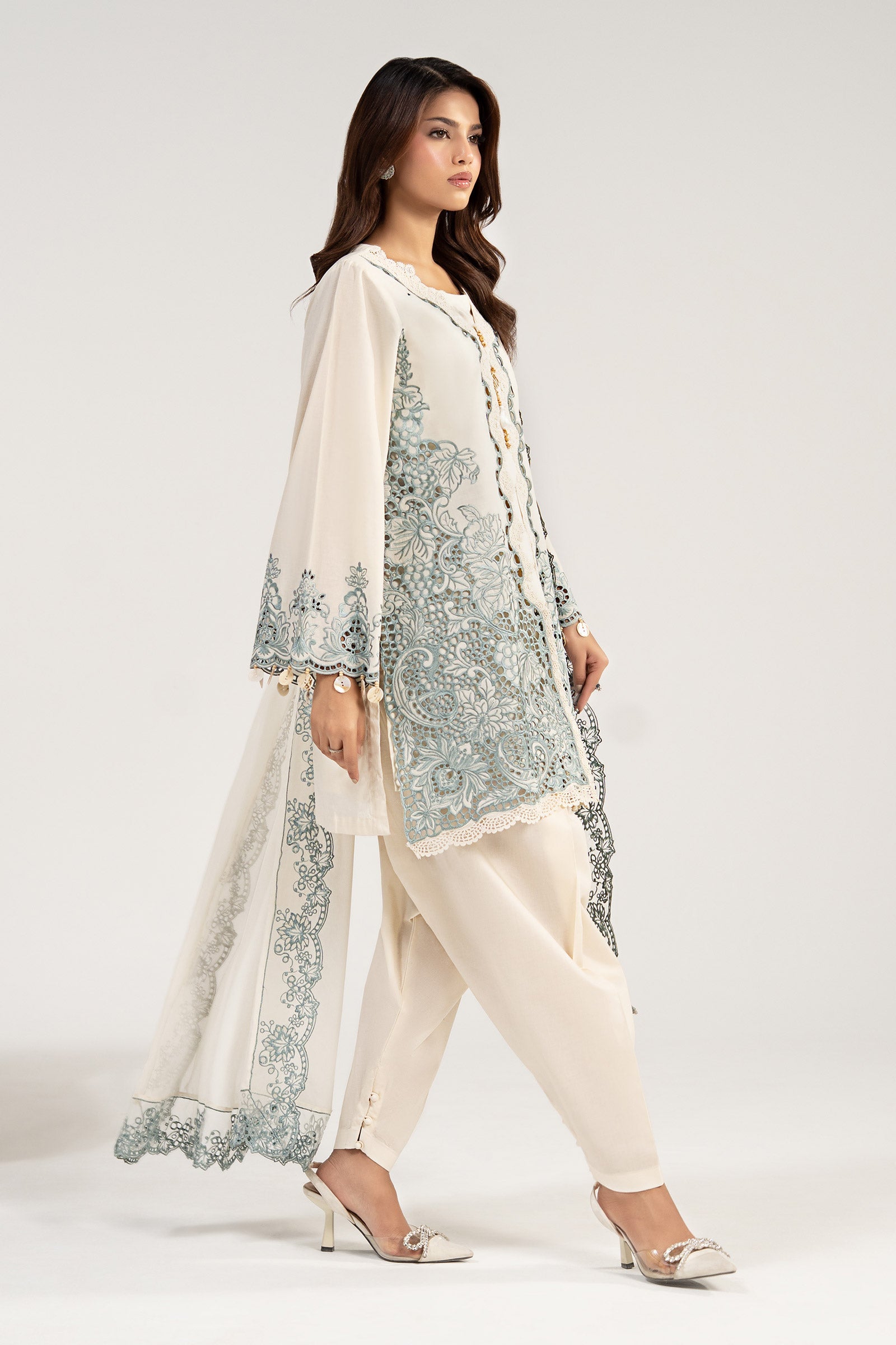 3 Piece Embroidered Lawn Suit