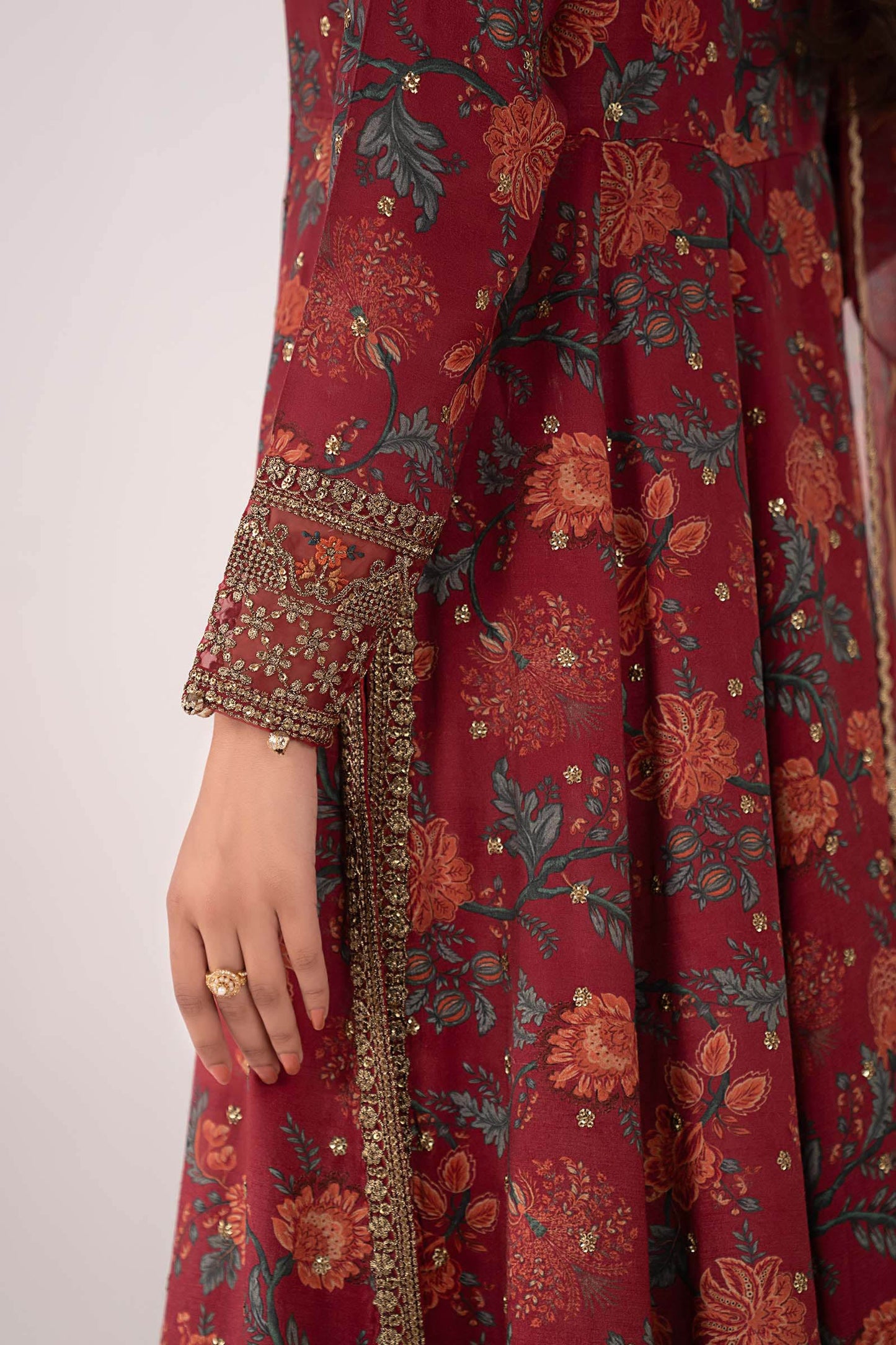 3 Piece Embroidered Lawn Suit