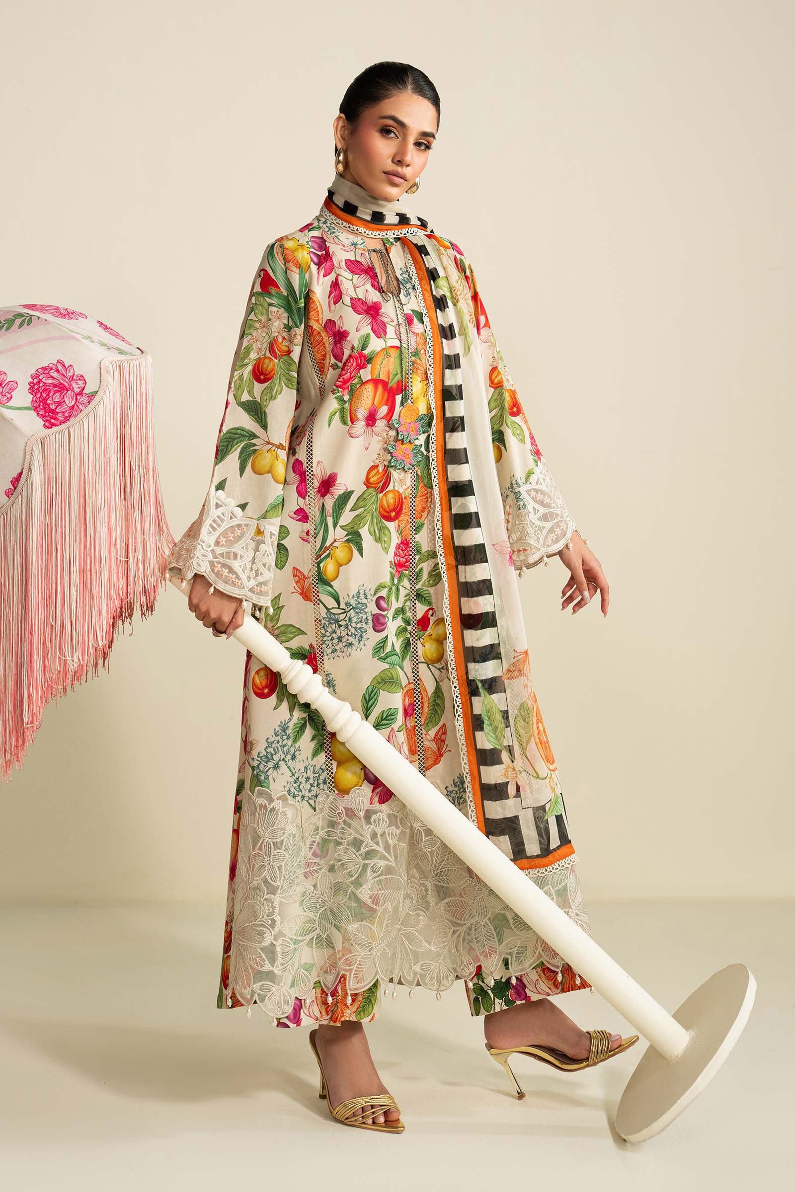 3 Piece Embroidered Lawn Suit