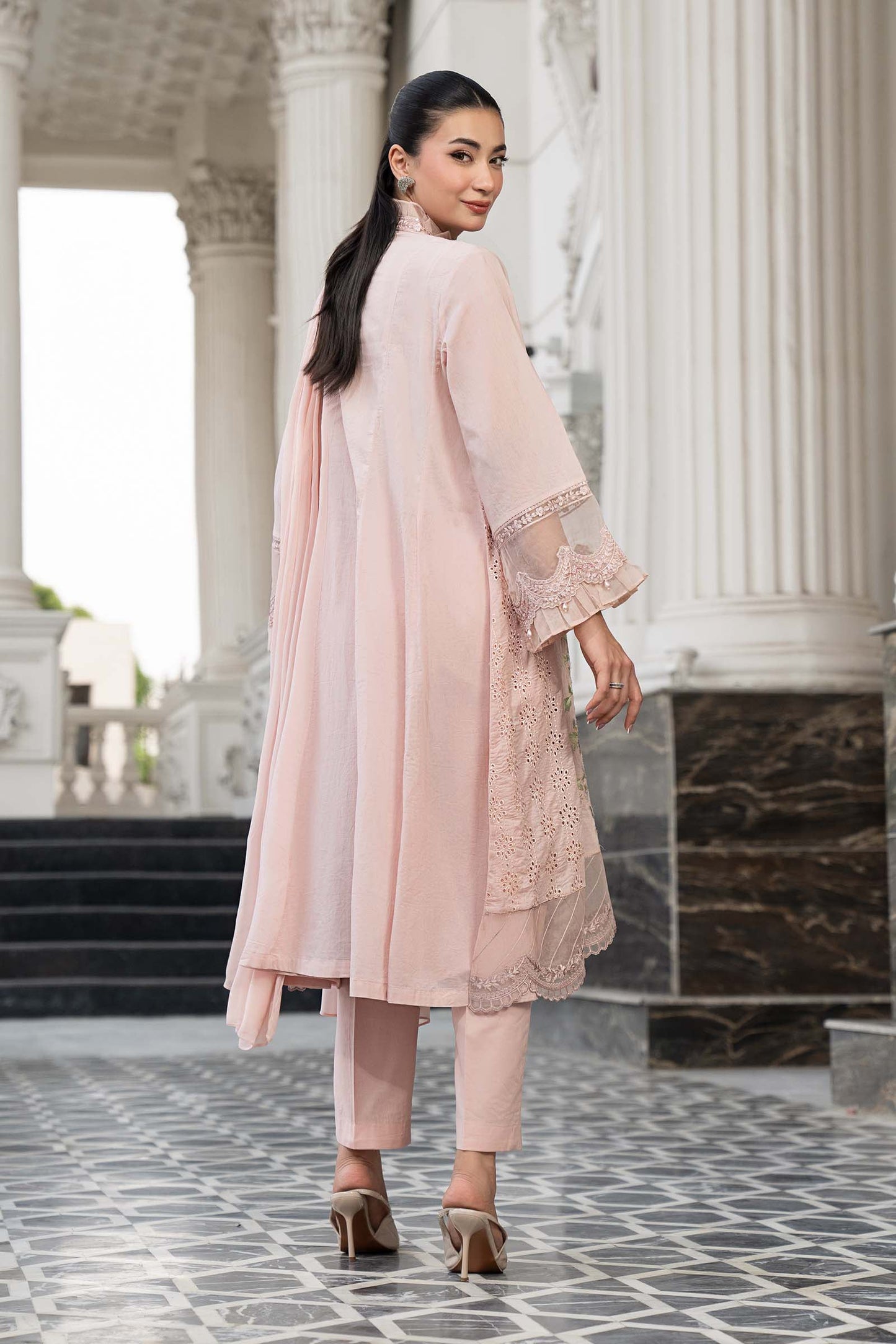3 Piece Embroidered Lawn Suit