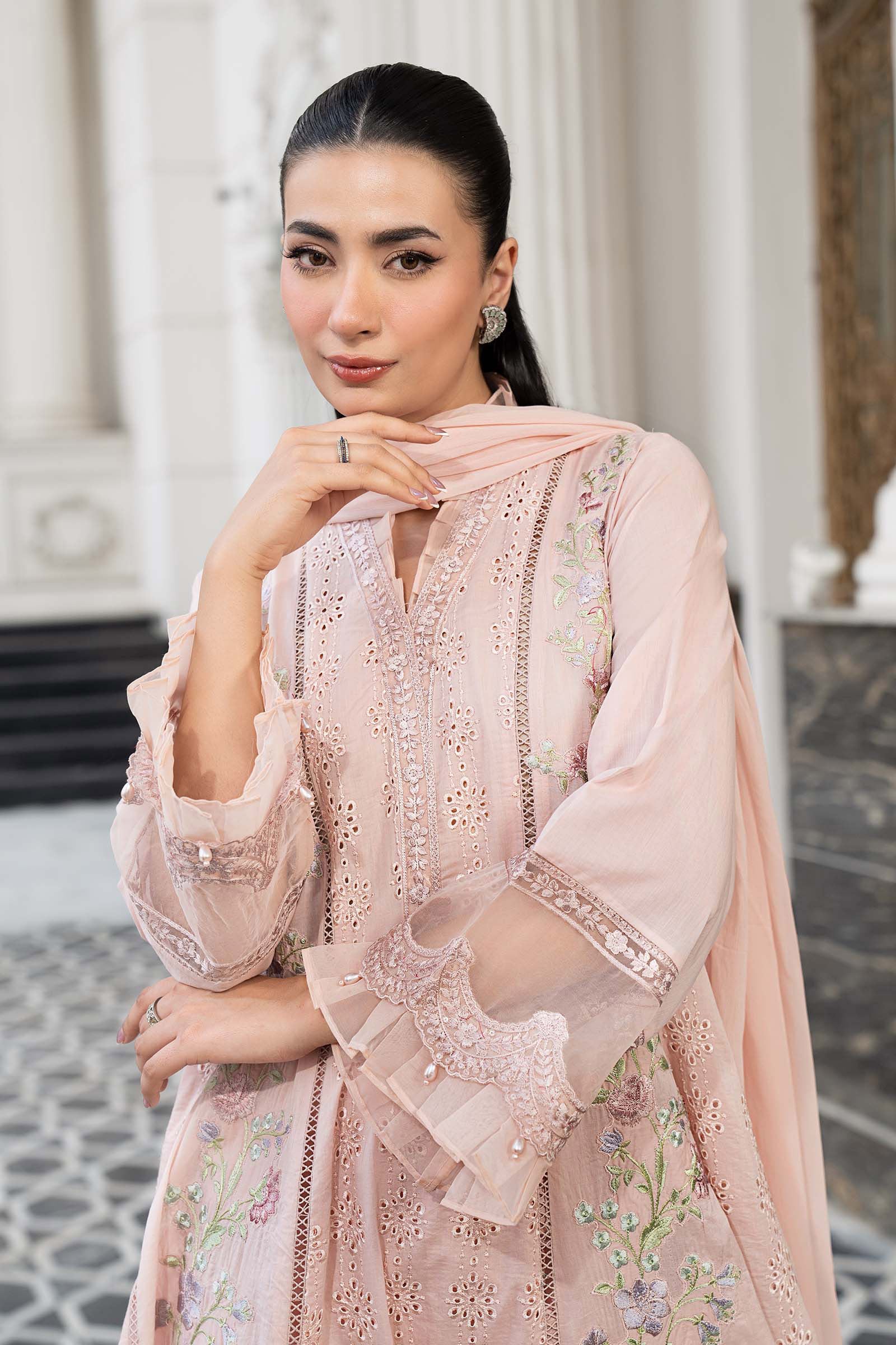 3 Piece Embroidered Lawn Suit