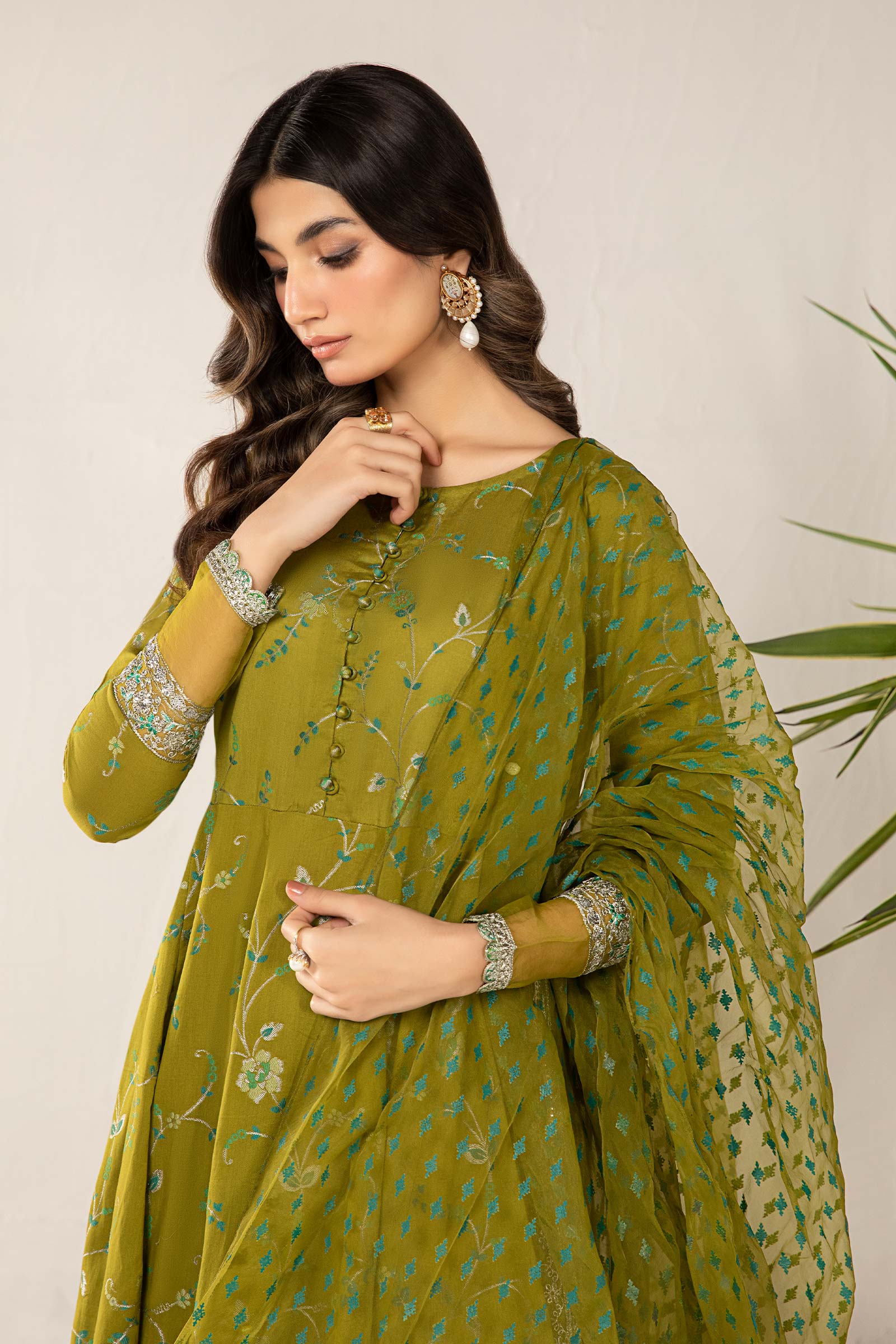 3 Piece Embroidered Jacquard Broshia Suit
