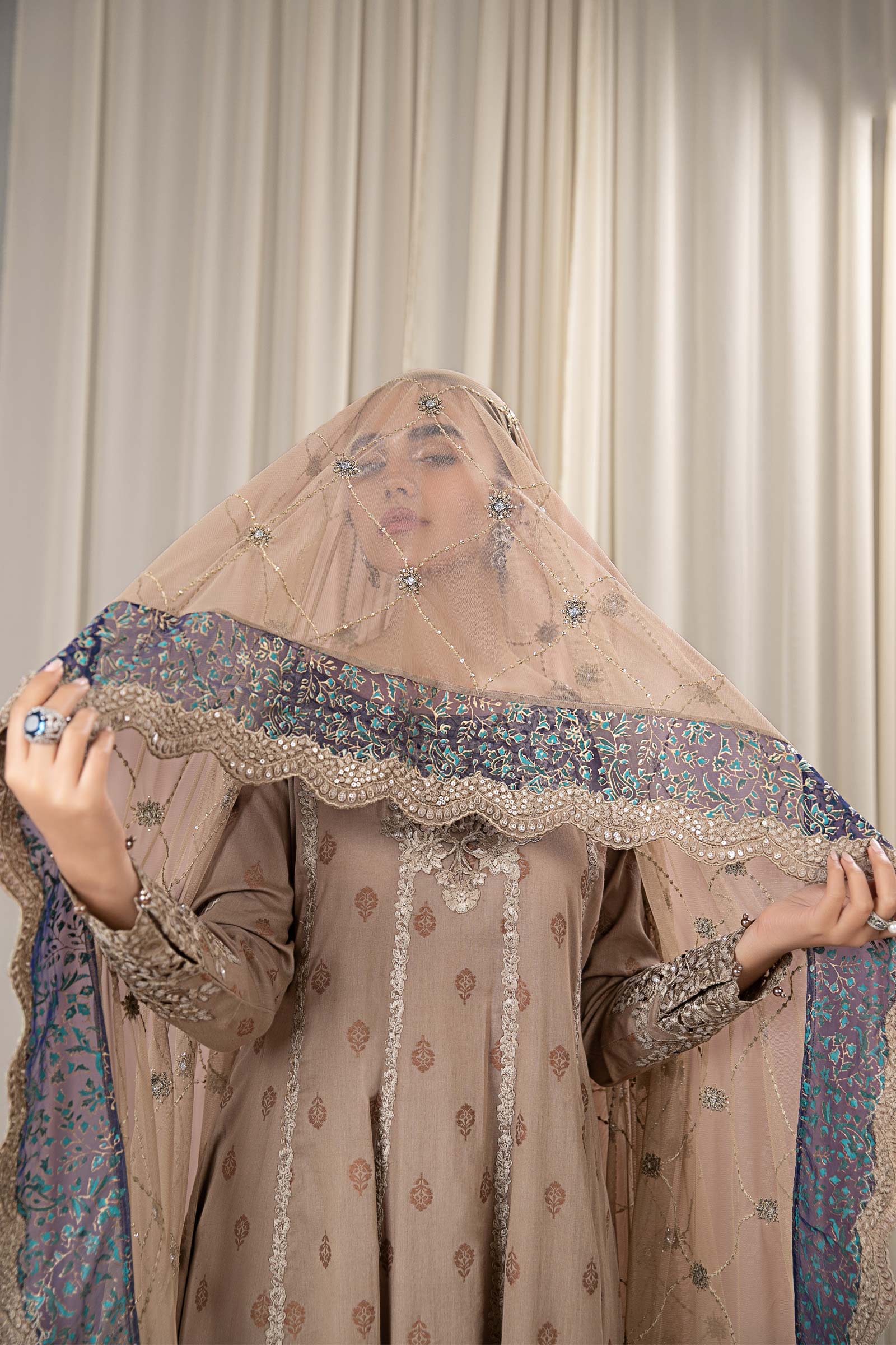 3 Piece Embroidered Jacquard Broshia Suit