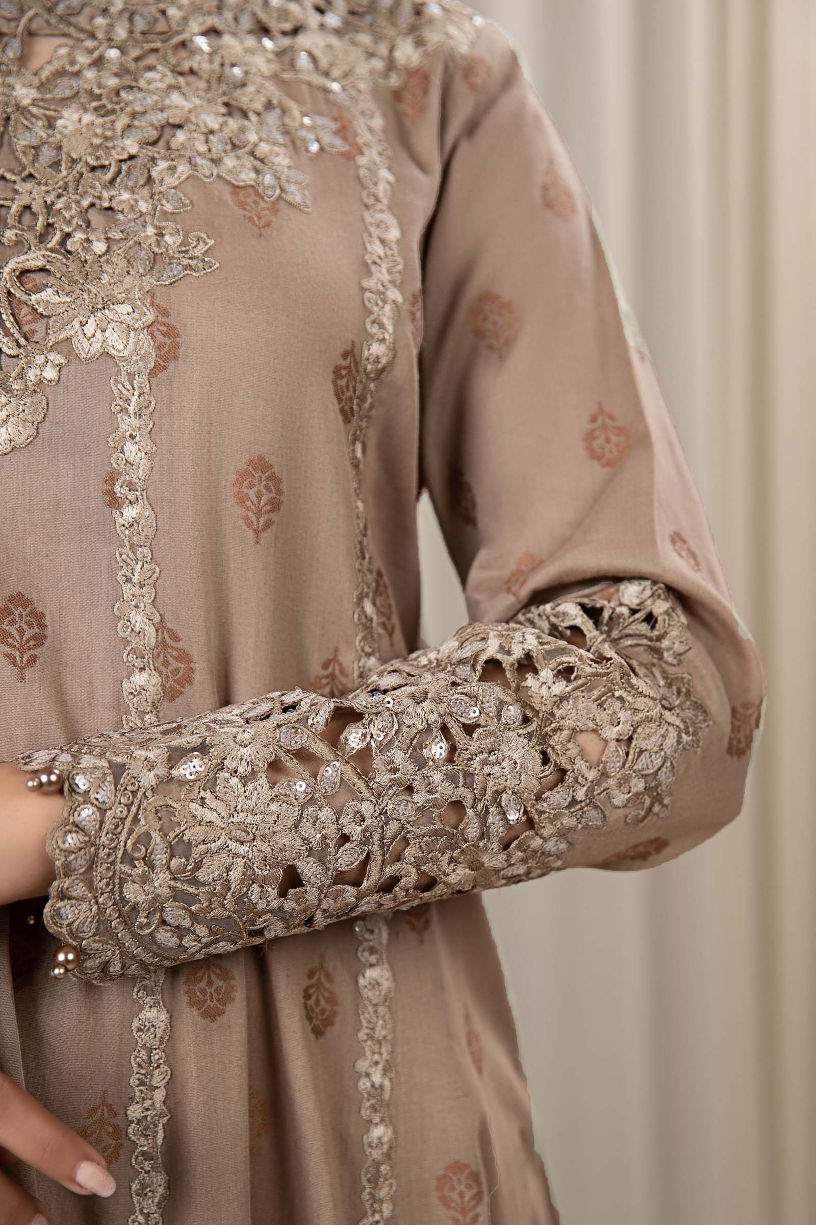 3 Piece Embroidered Jacquard Broshia Suit