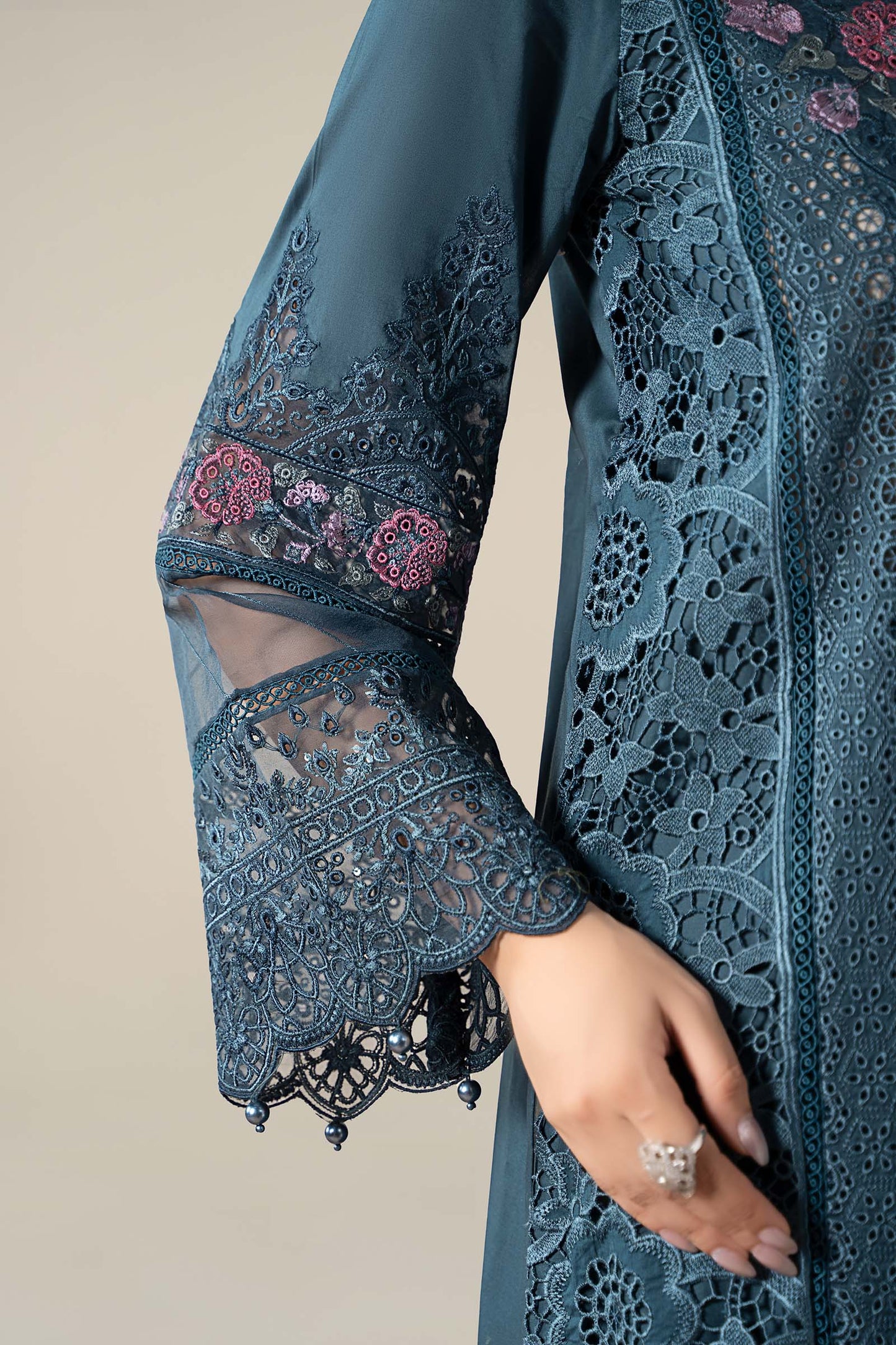 3 Piece Embroidered Lawn Suit