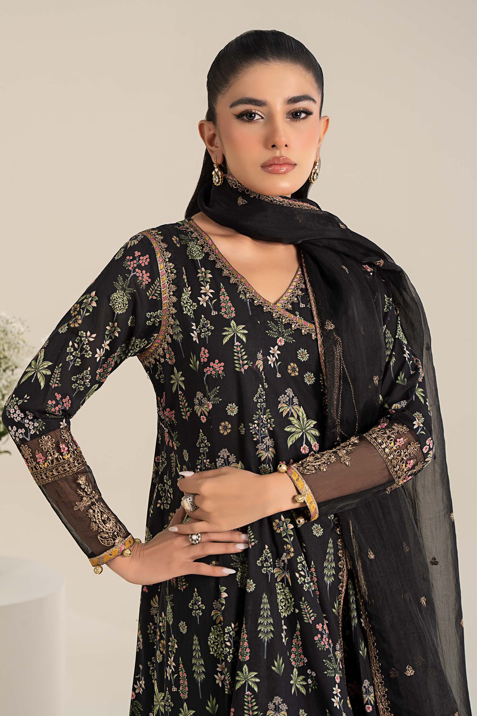3 Piece Embroidered Lawn Suit