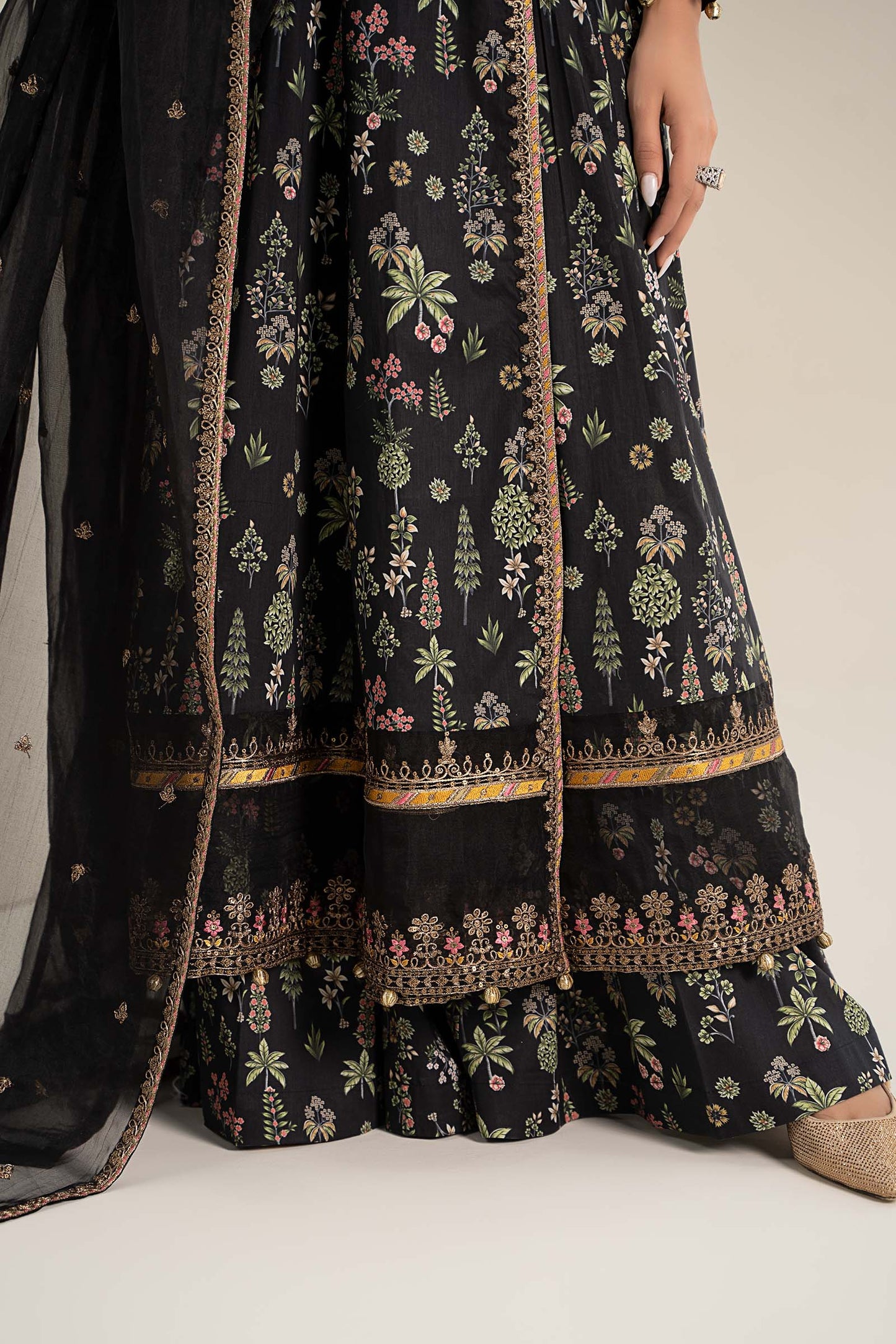 3 Piece Embroidered Lawn Suit