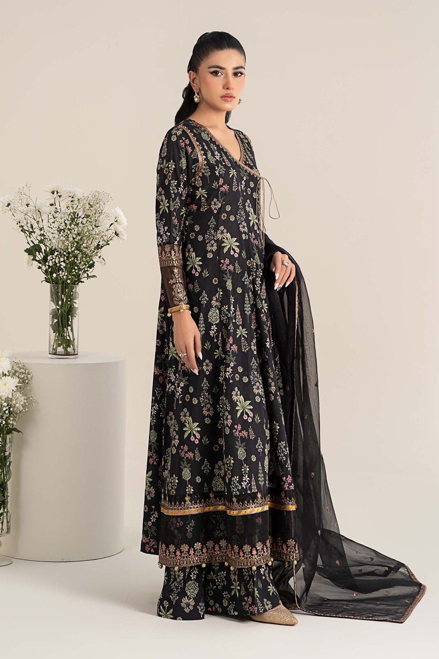 3 Piece Embroidered Lawn Suit