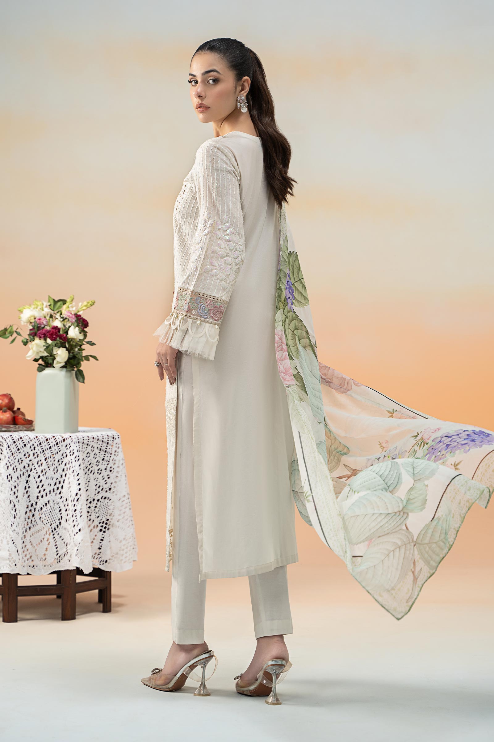 3 Piece Embroidered Lawn Suit