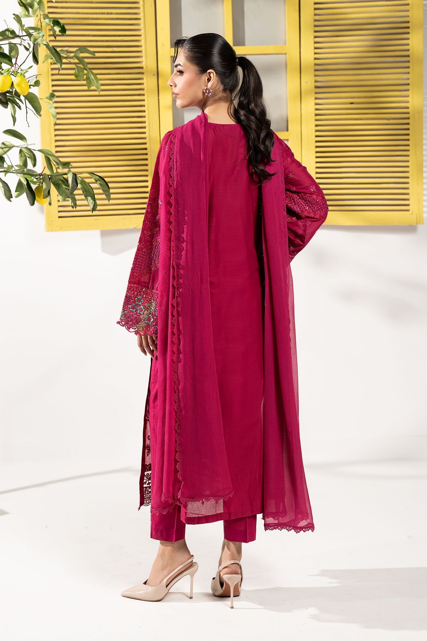 3 Piece Embroidered Lawn Suit