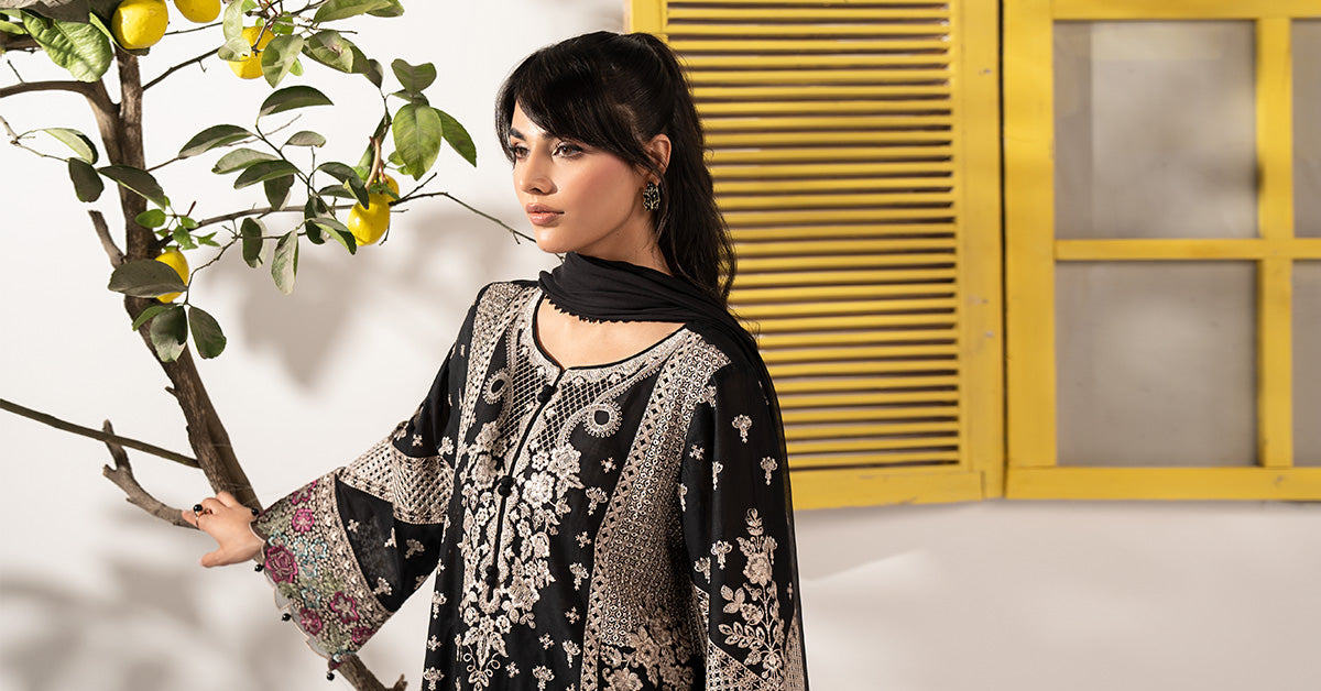 3 Piece Embroidered Lawn Suit
