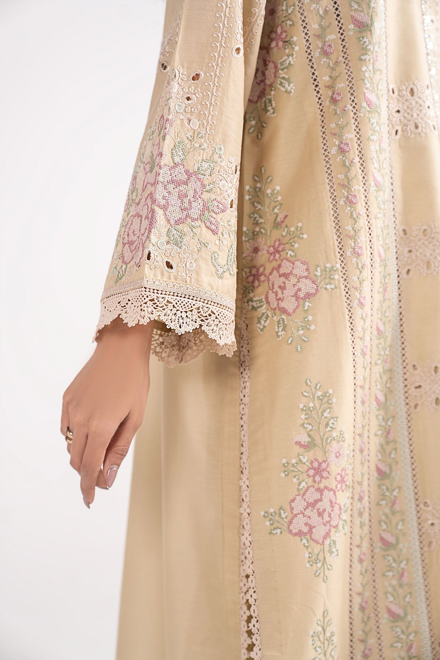 3 Piece Embroidered Lawn Suit