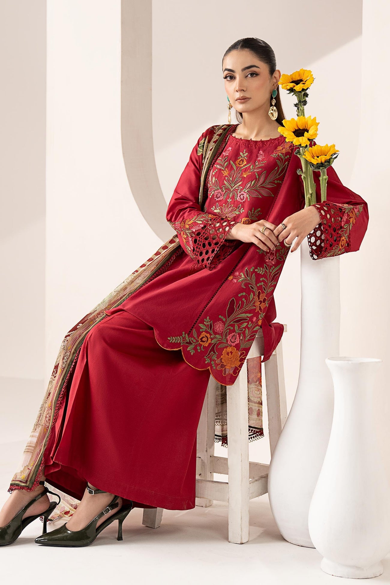 3 Piece Embroidered Lawn Suit