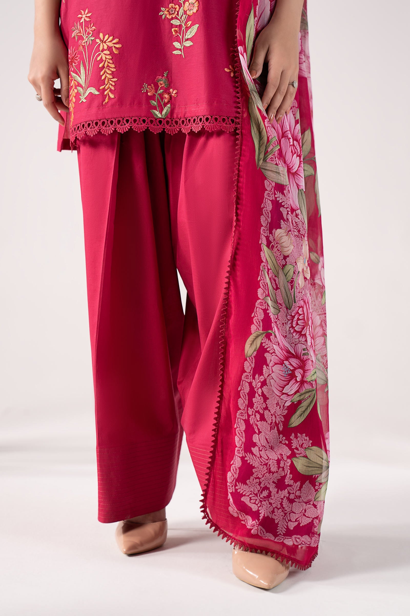 3 Piece Embroidered Lawn Suit