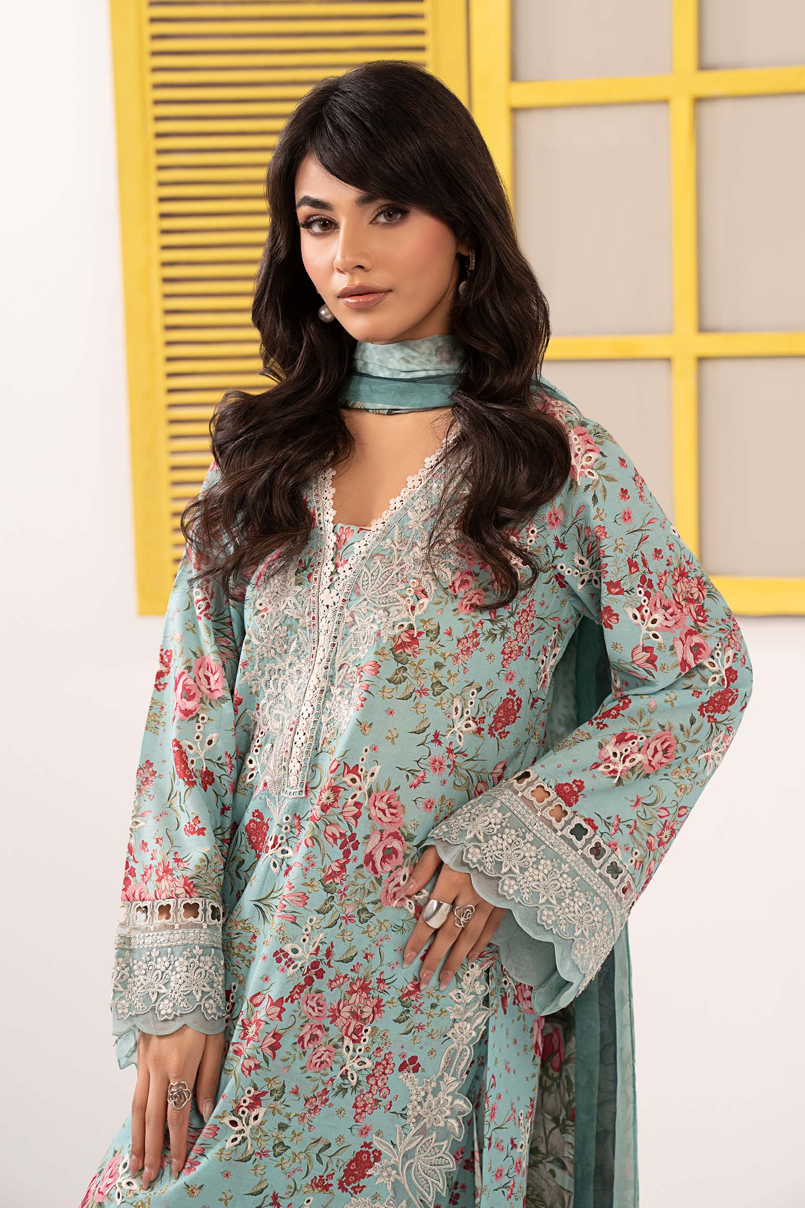 3 Piece Embroidered Lawn Suit