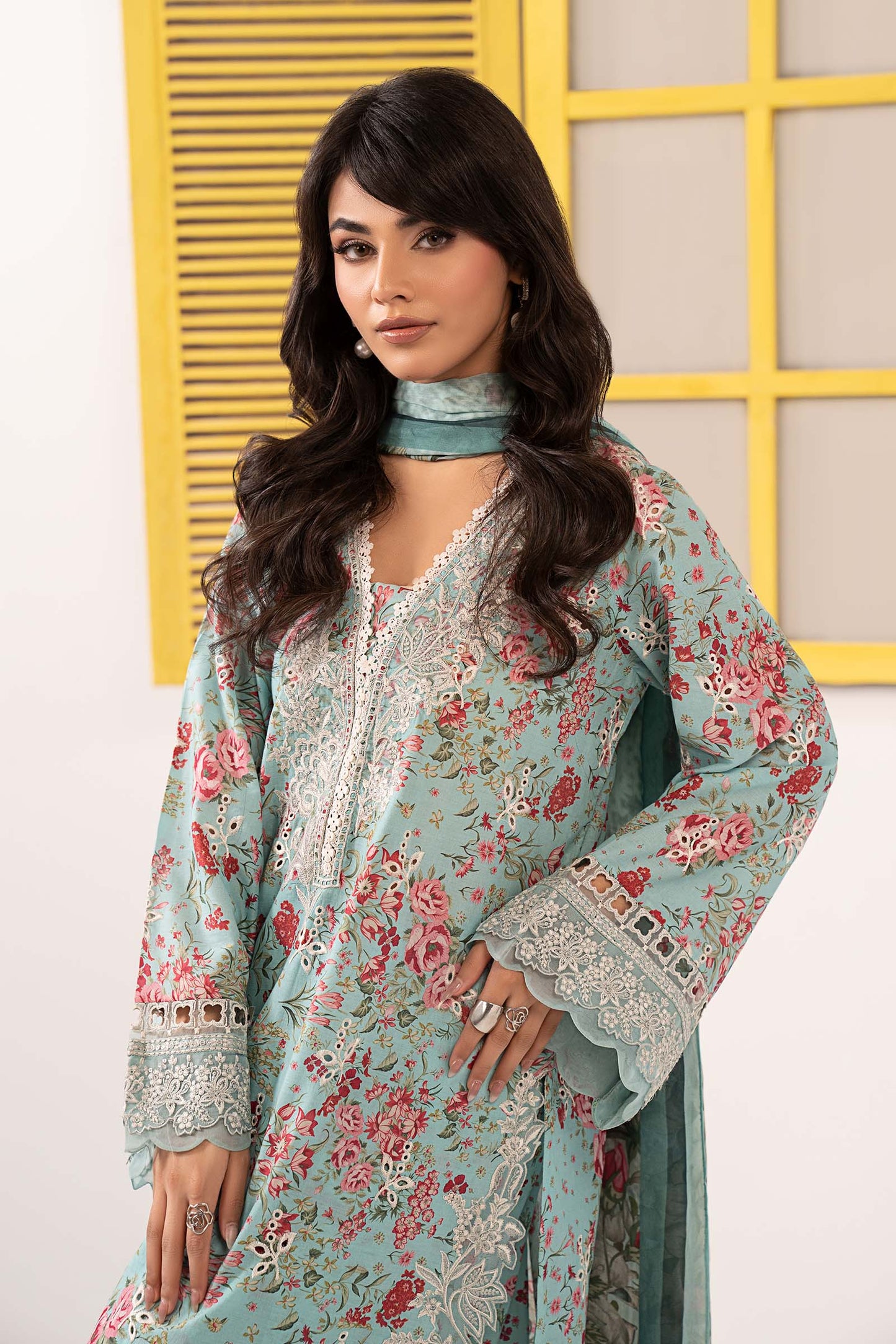 3 Piece Embroidered Lawn Suit