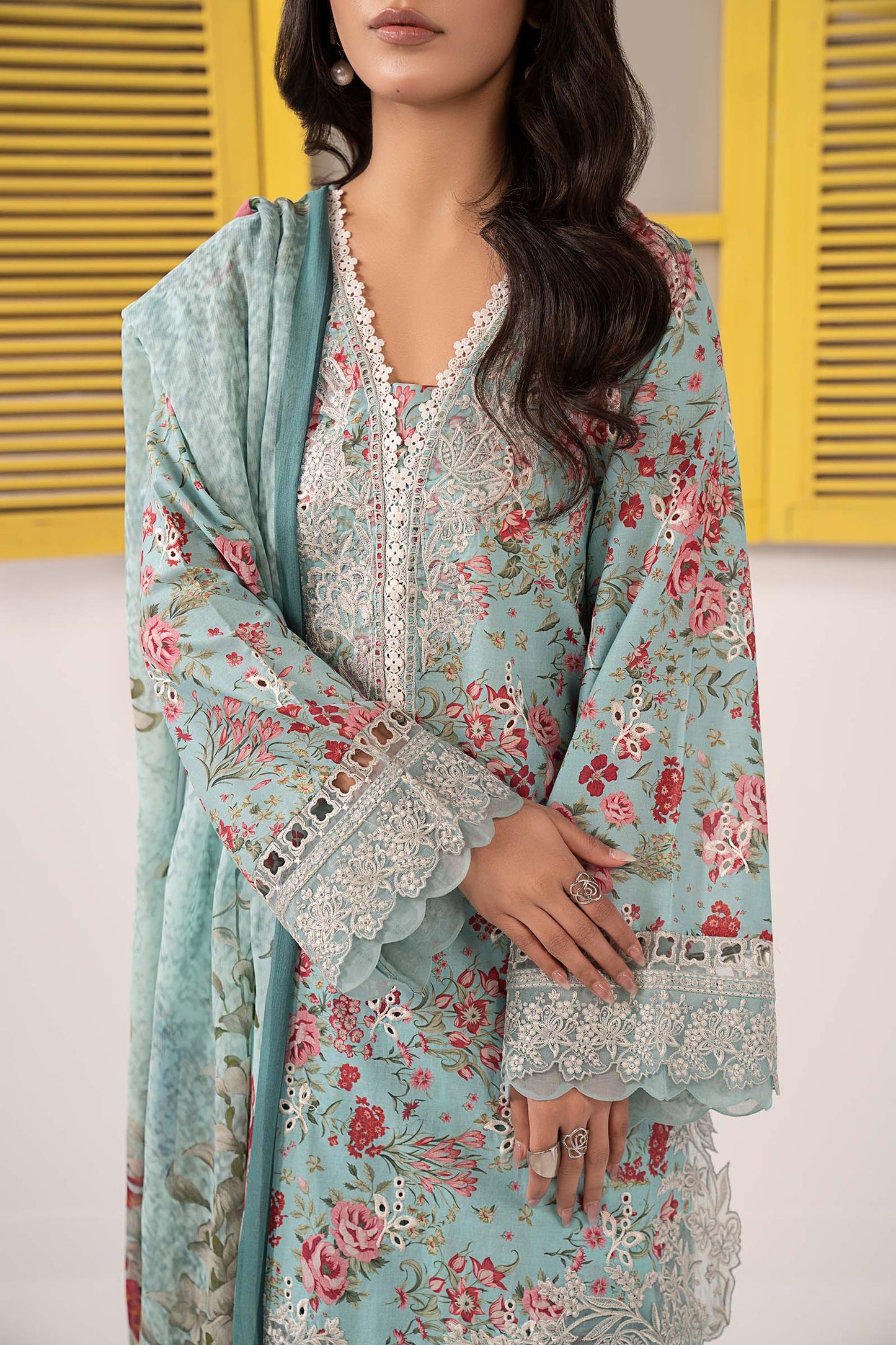 3 Piece Embroidered Lawn Suit