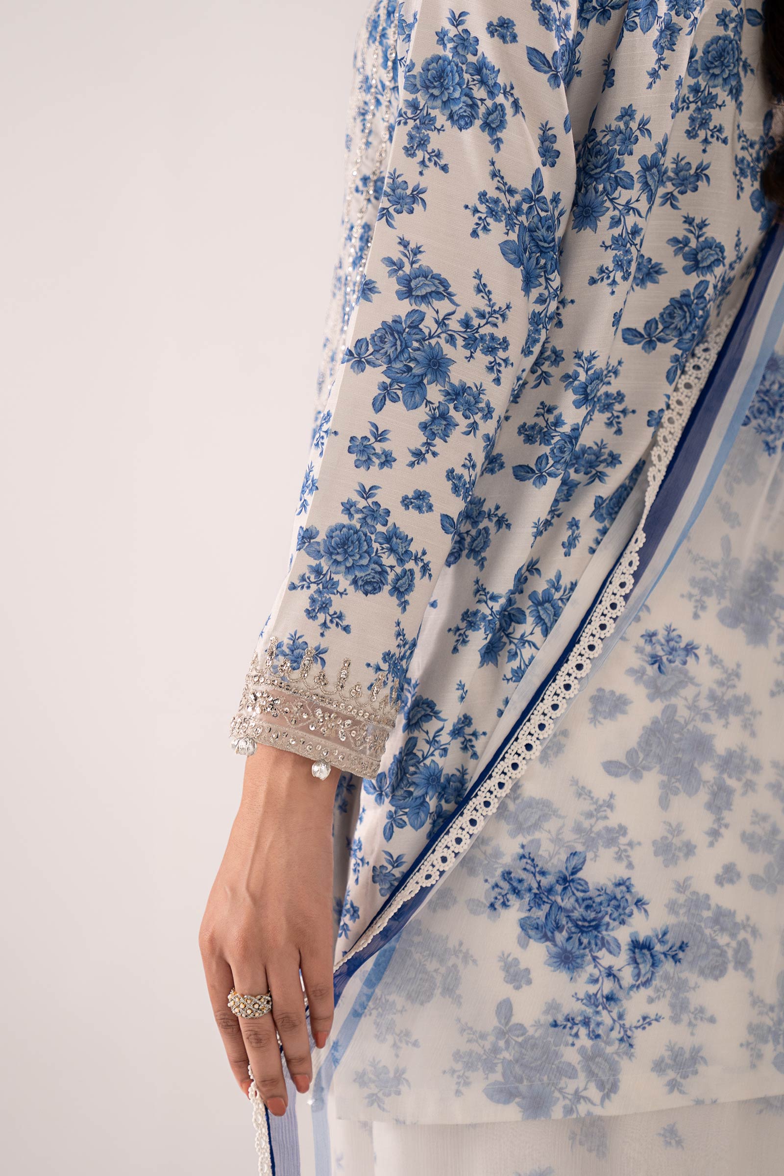 3 Piece Embroidered Lawn Suit