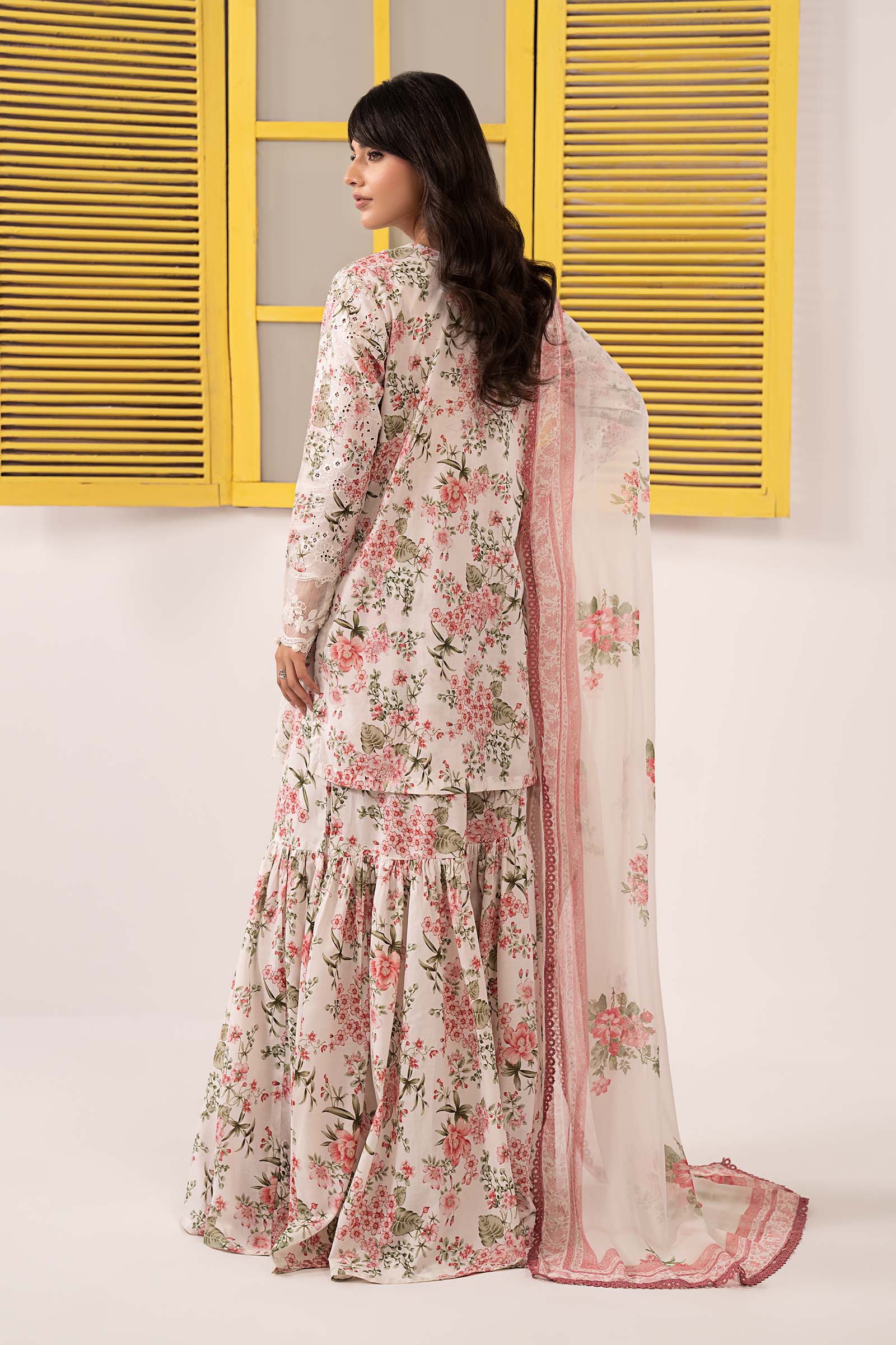 3 Piece Embroidered Lawn Suit