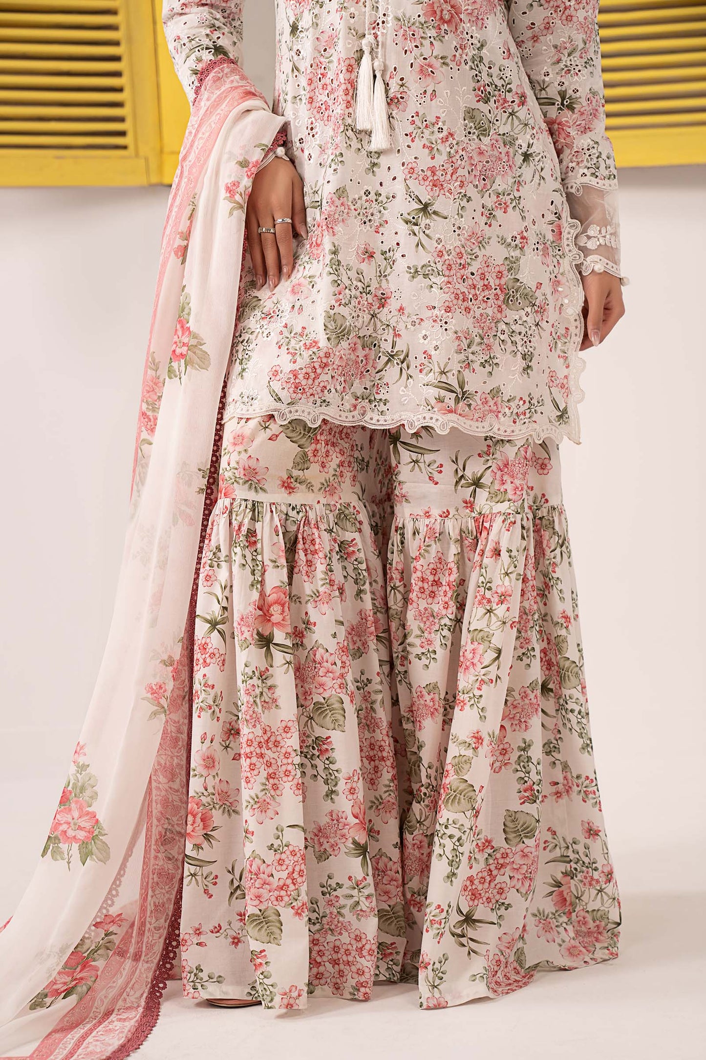 3 Piece Embroidered Lawn Suit