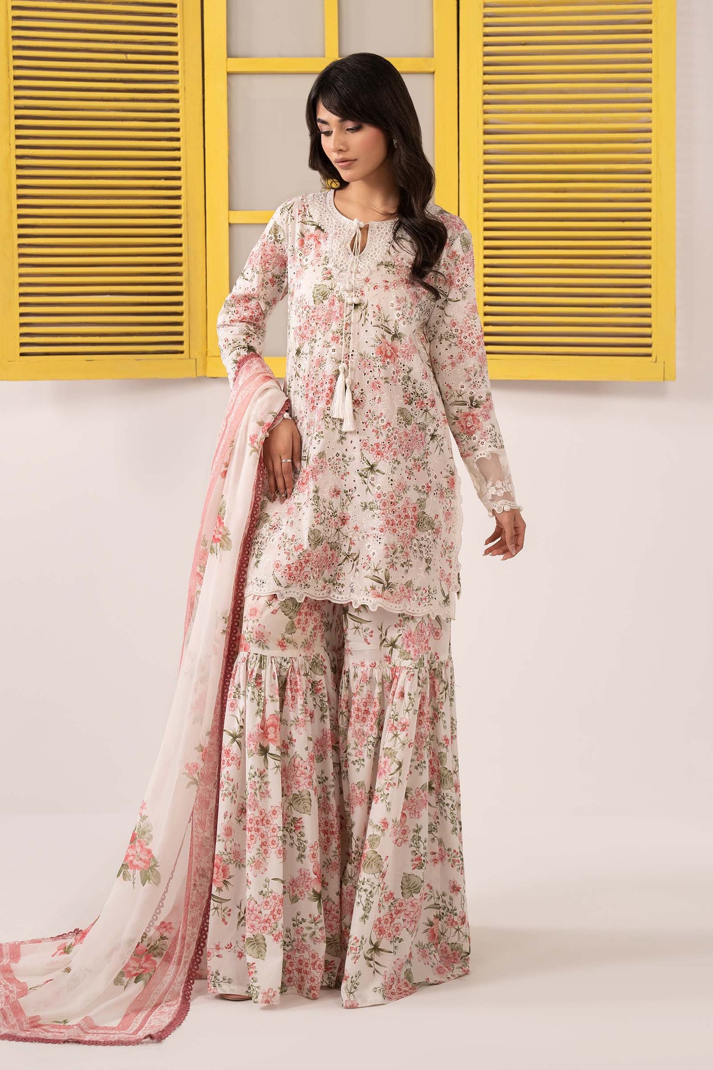 3 Piece Embroidered Lawn Suit