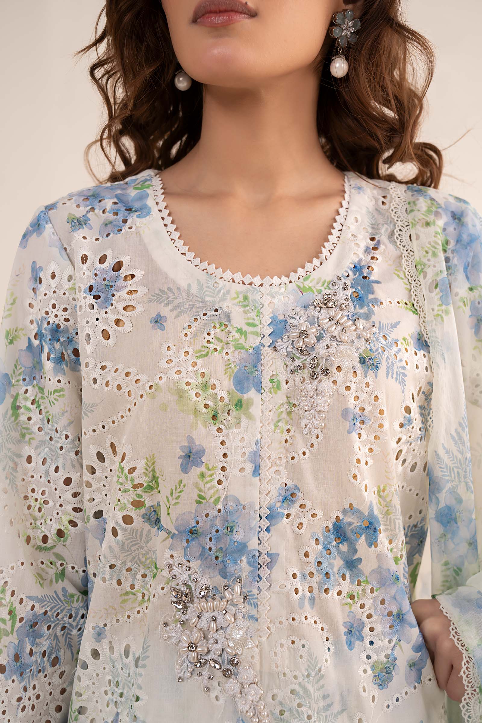 3 Piece Embroidered Lawn Suit