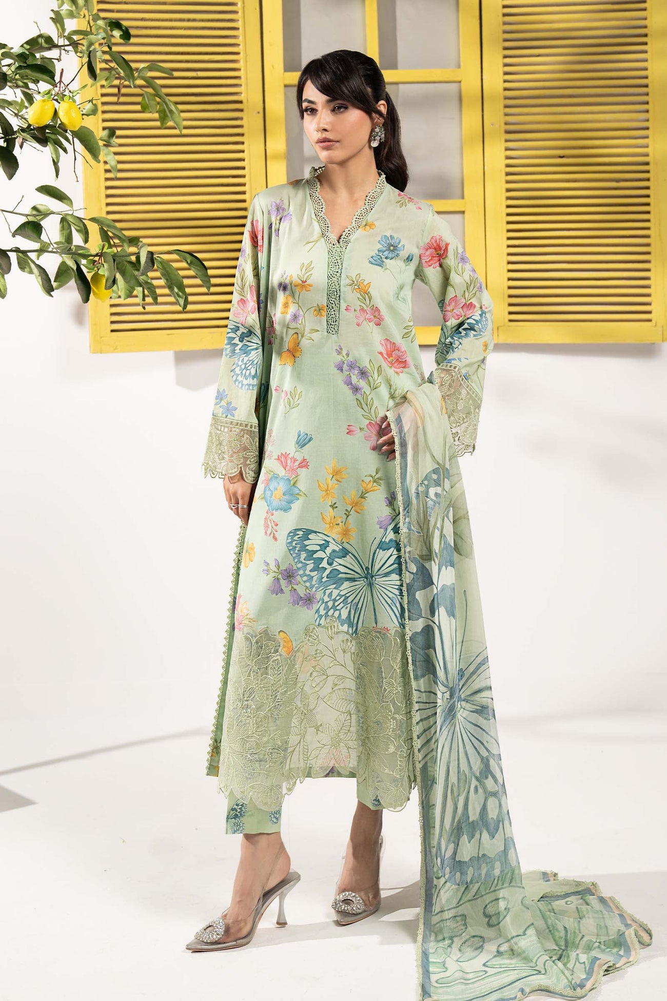 3 Piece Embroidered Lawn Suit