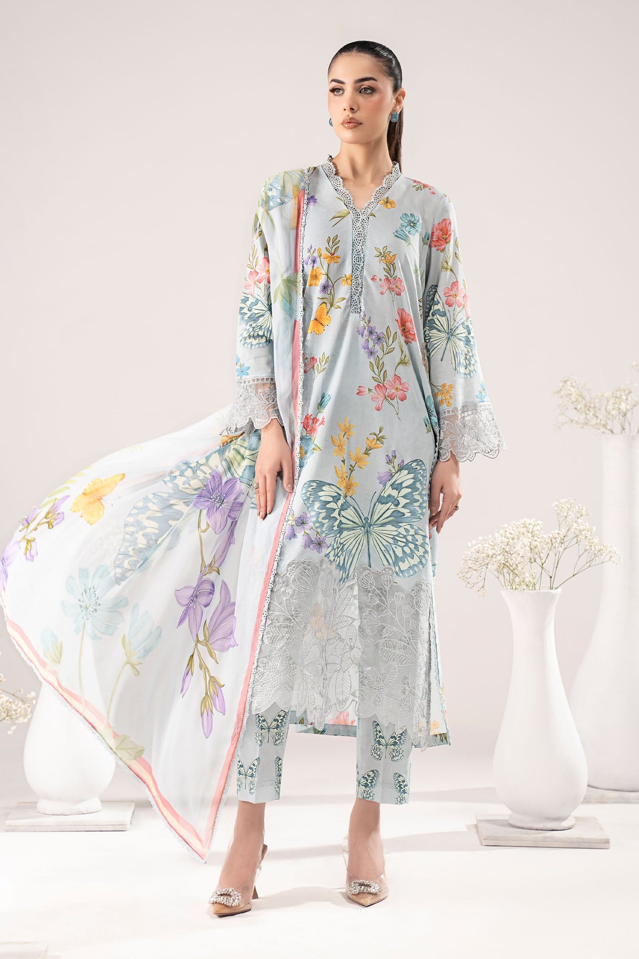 3 Piece Embroidered Lawn Suit