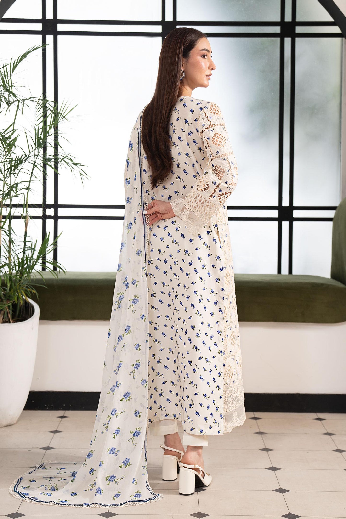 3 Piece Embroidered Lawn Suit