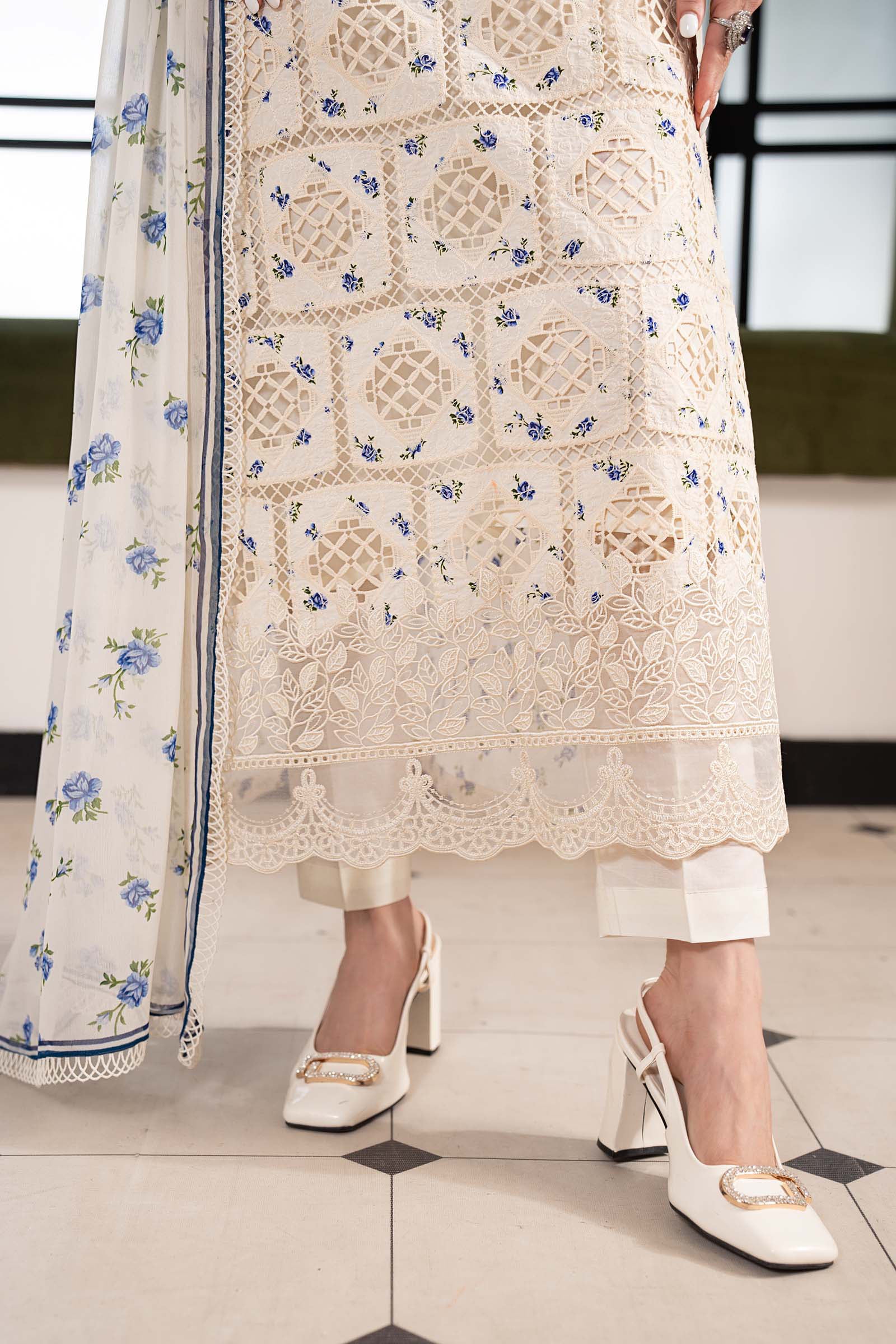 3 Piece Embroidered Lawn Suit