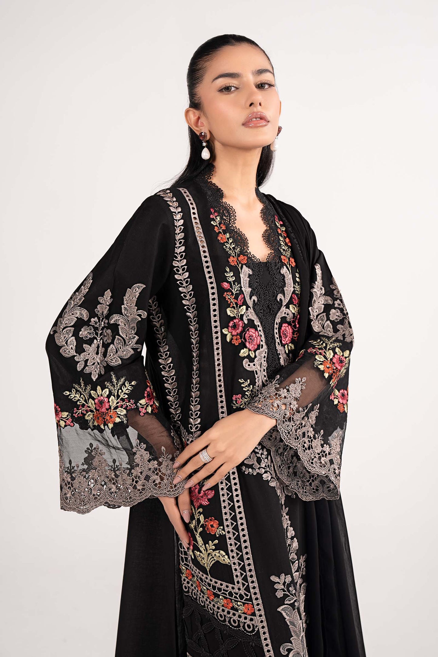3 Piece Embroidered Lawn Suit