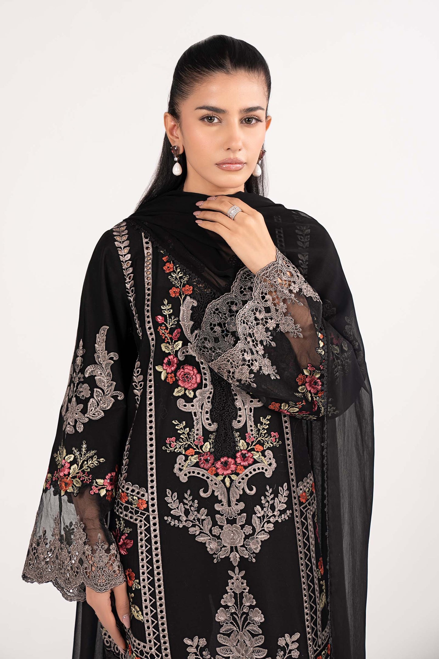 3 Piece Embroidered Lawn Suit