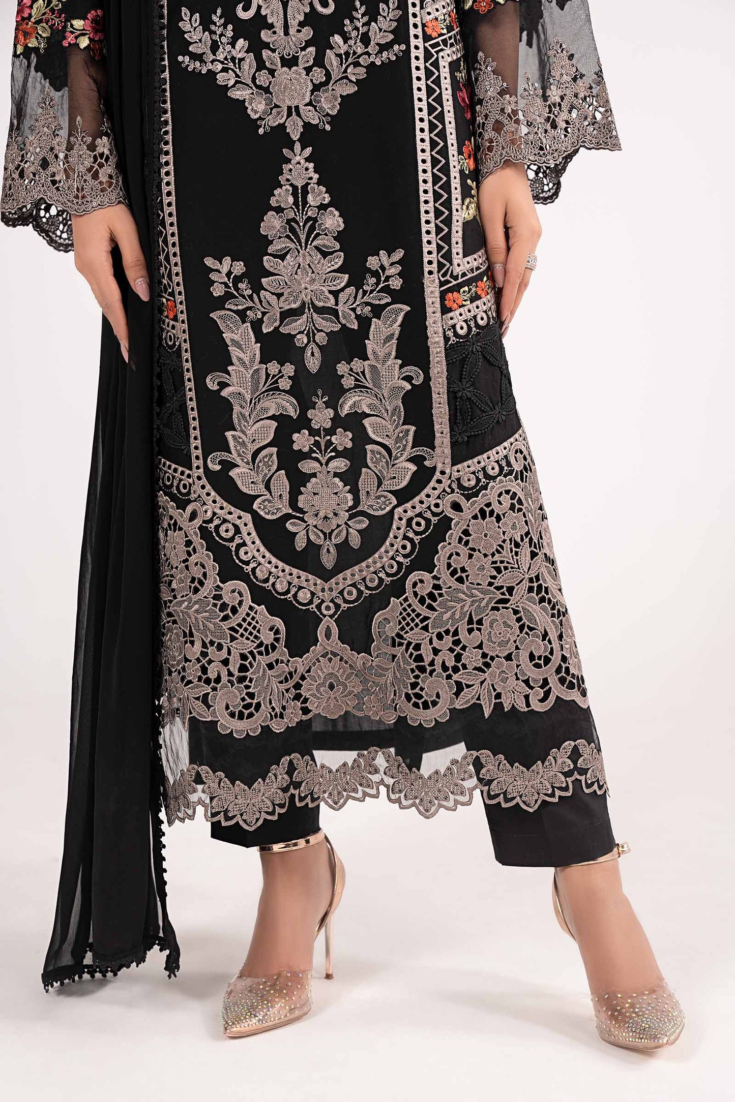 3 Piece Embroidered Lawn Suit