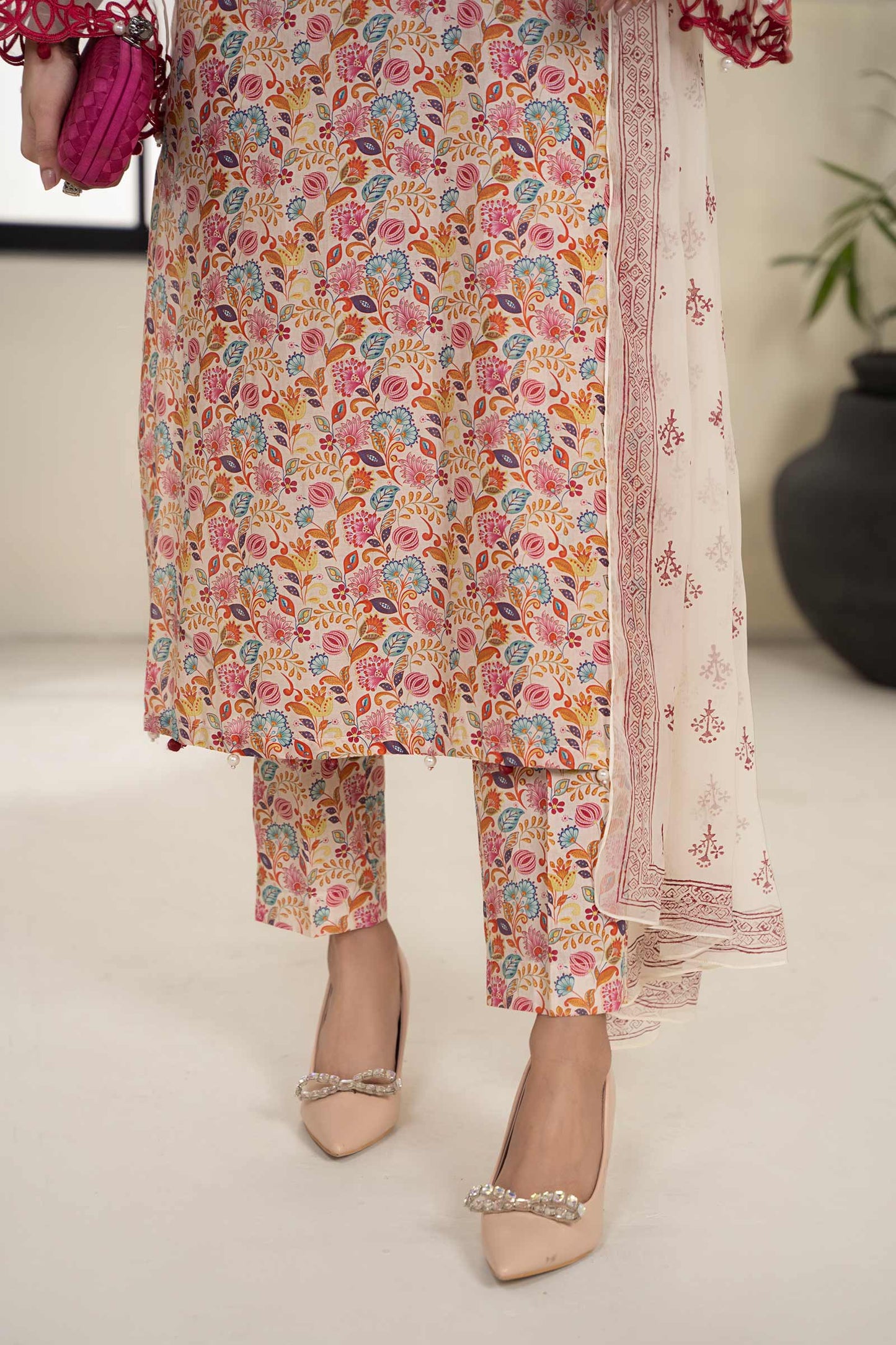 3 Piece Embroidered Lawn Suit