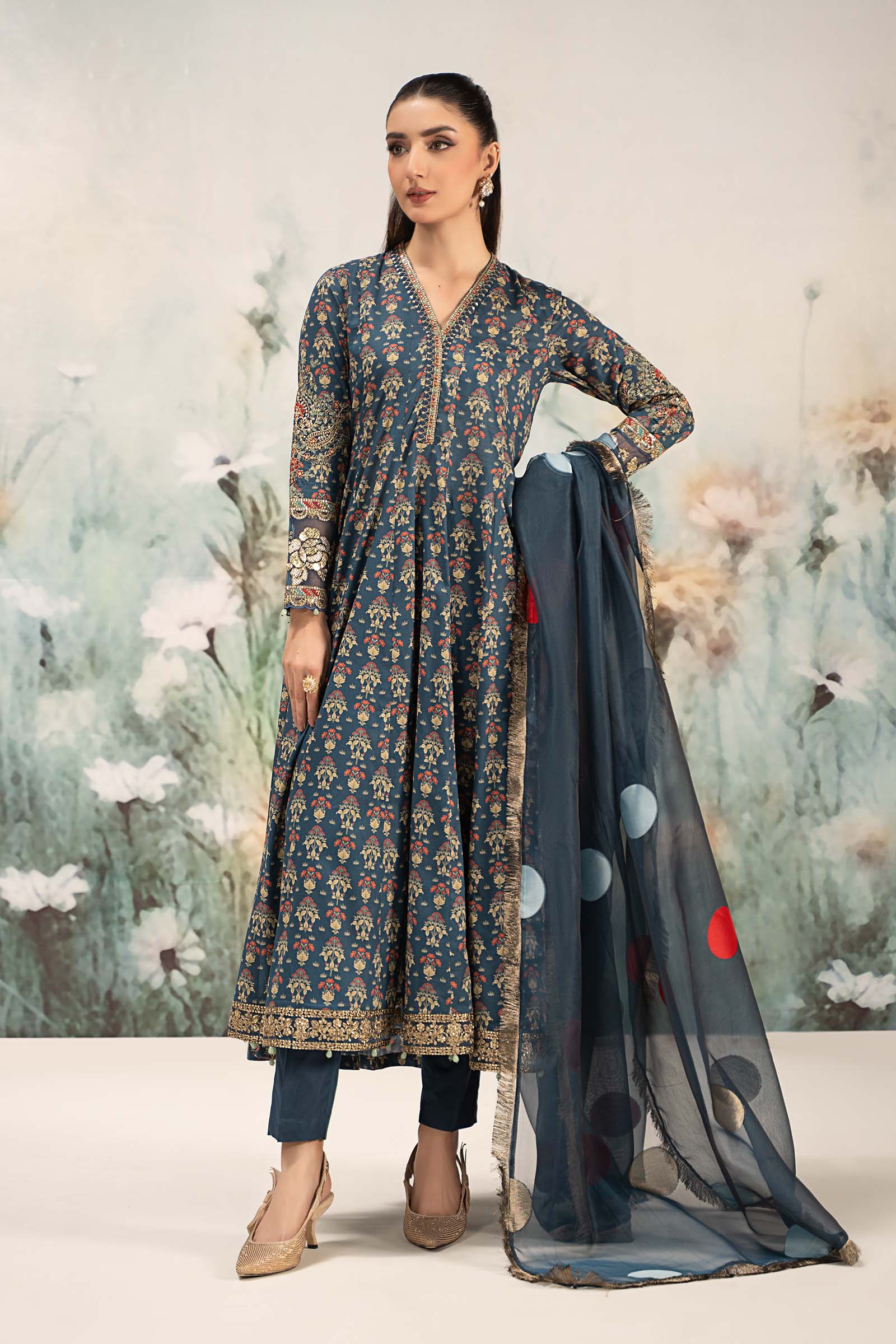 3 Piece Embroidered Lawn Suit