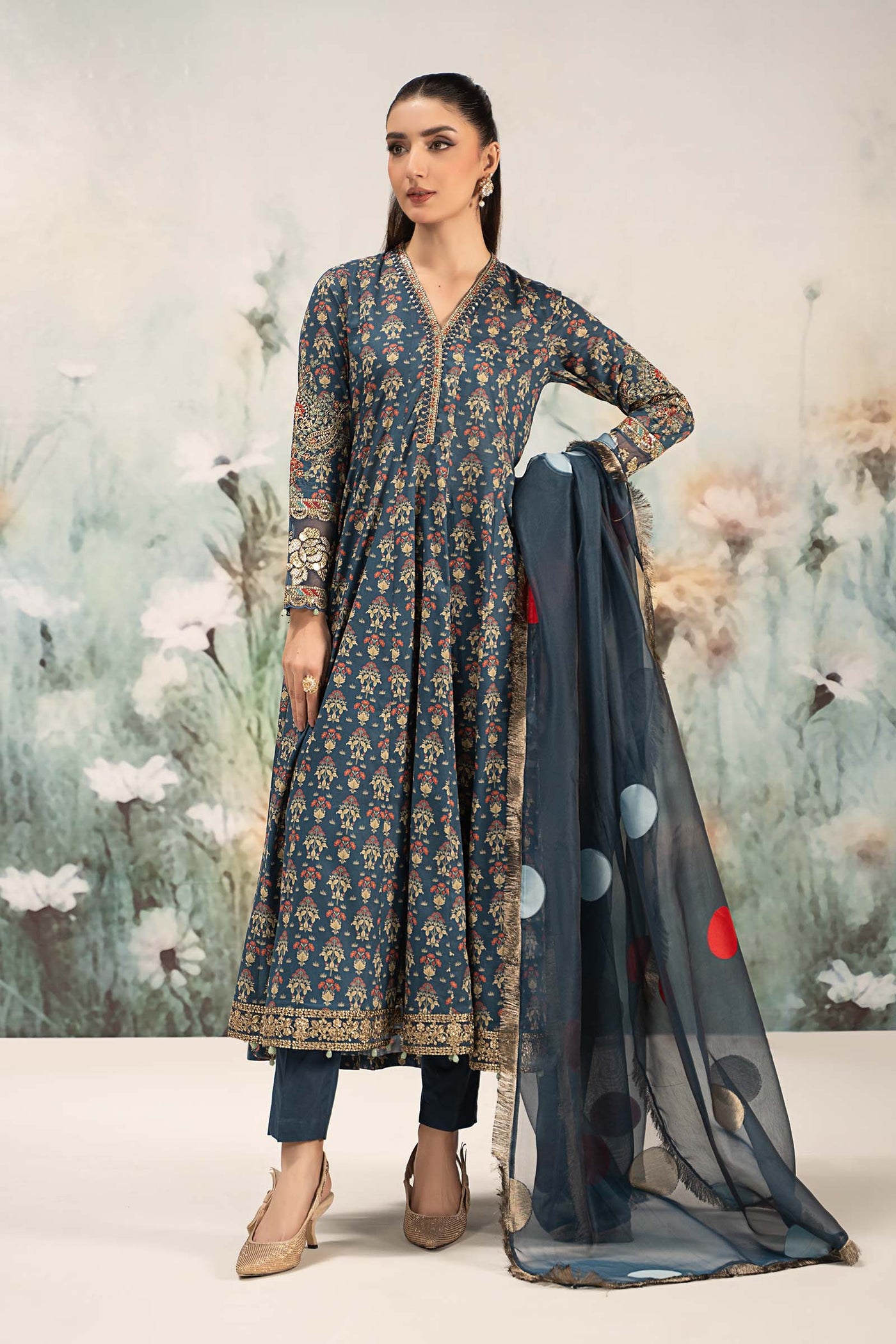 3 Piece Embroidered Lawn Suit