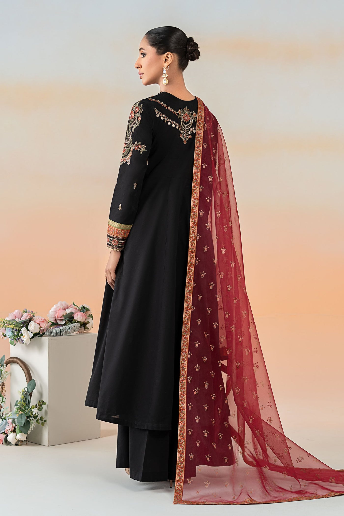 3 Piece Embroidered Lawn Suit