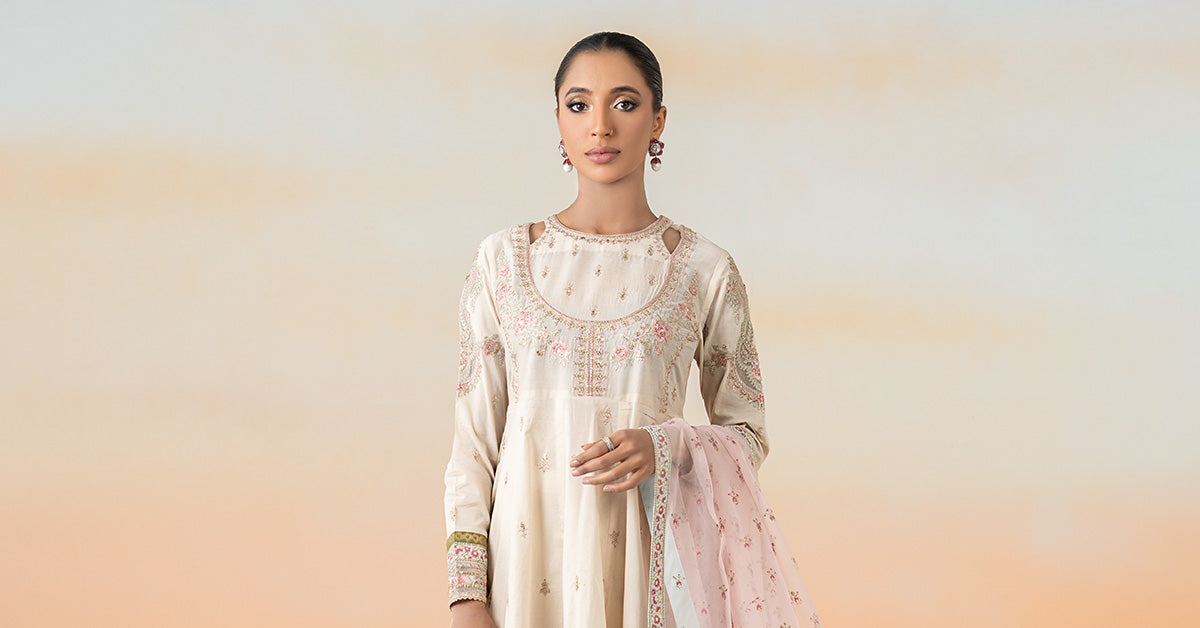 3 Piece Embroidered Lawn Suit