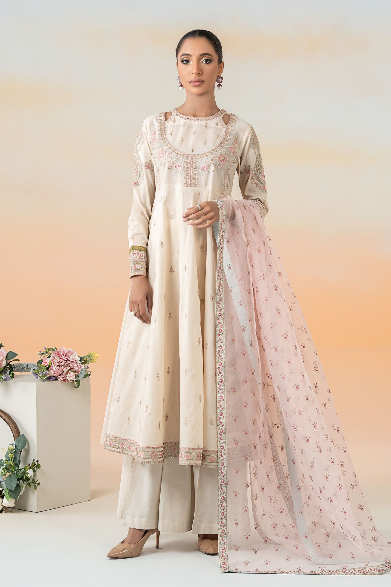 3 Piece Embroidered Lawn Suit