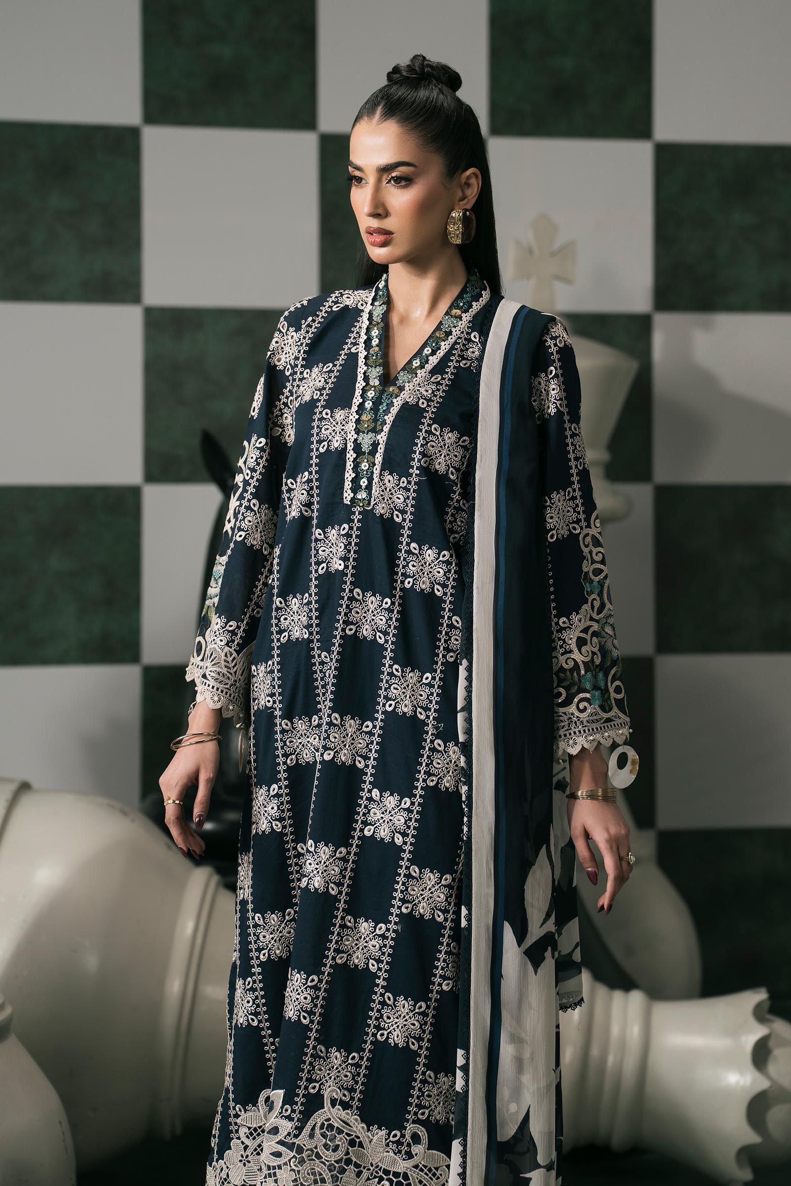 3 Piece Embroidered Lawn Suit