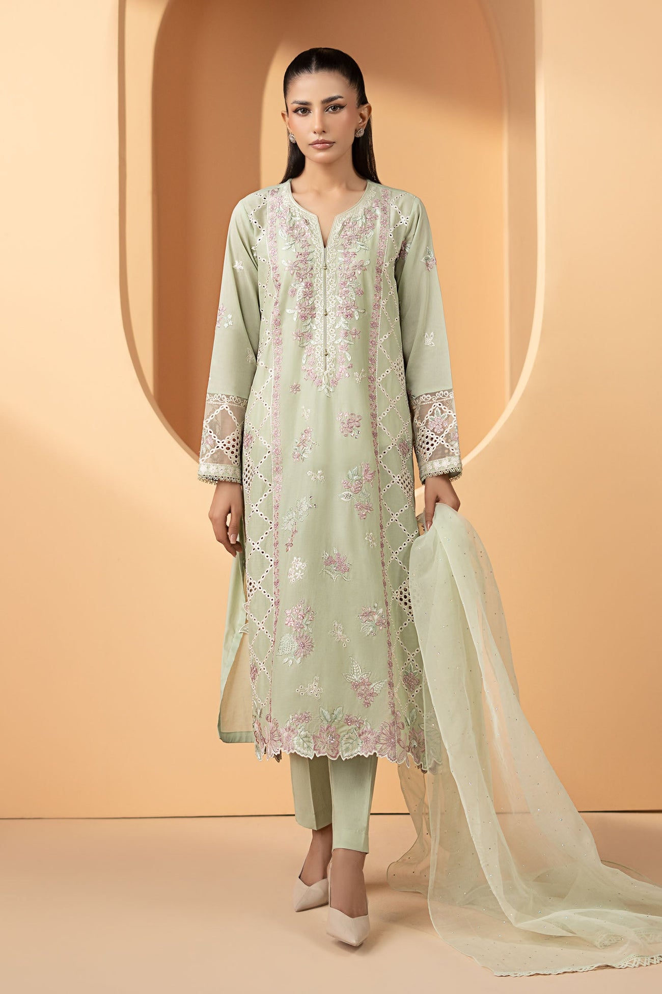 3 Piece Embroidered Lawn Suit