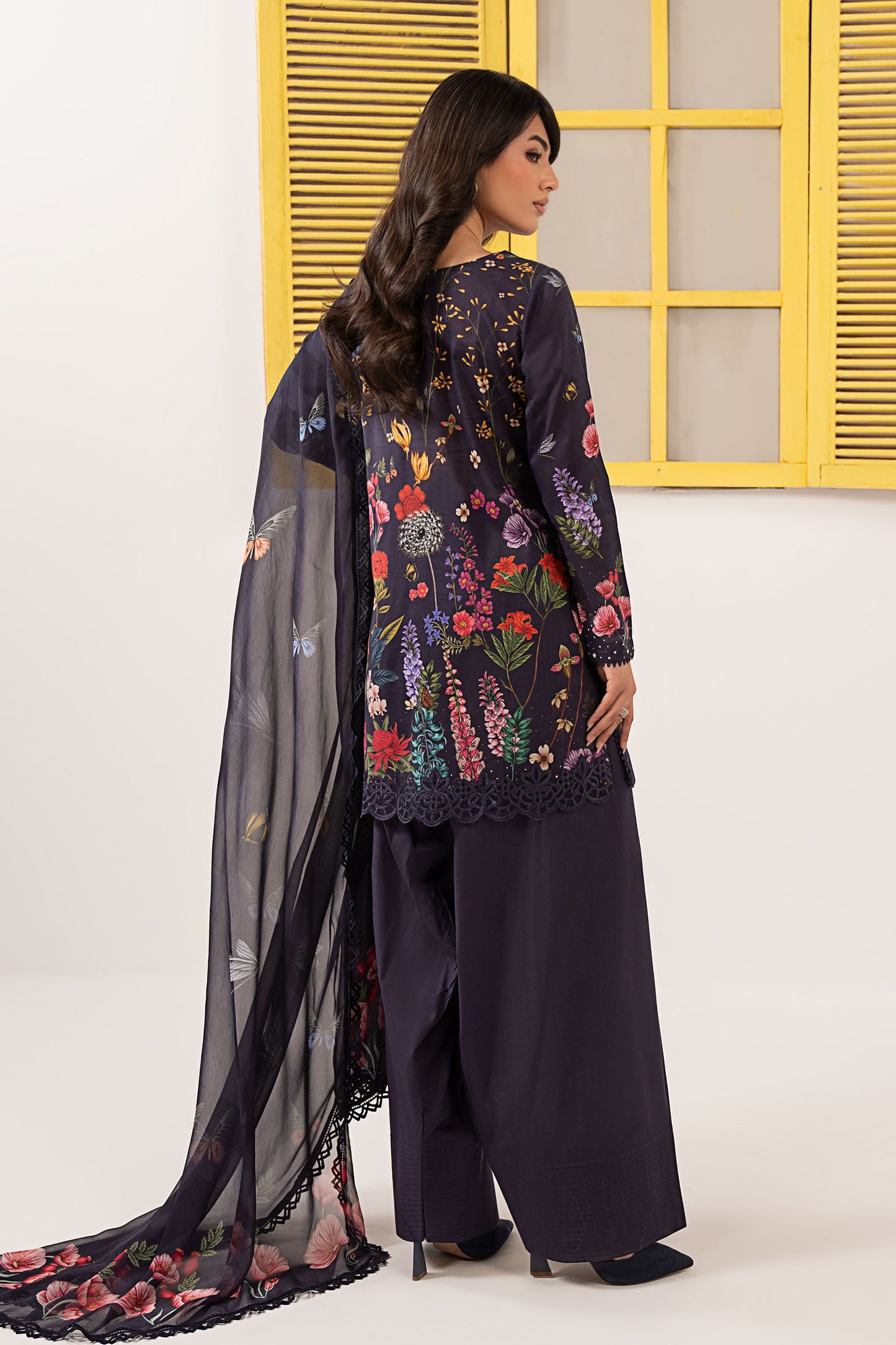 3 Piece Embroidered Lawn Suit