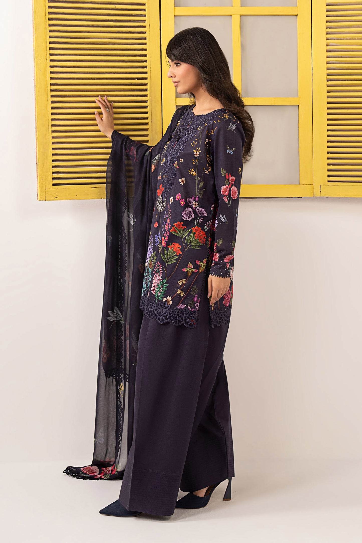 3 Piece Embroidered Lawn Suit