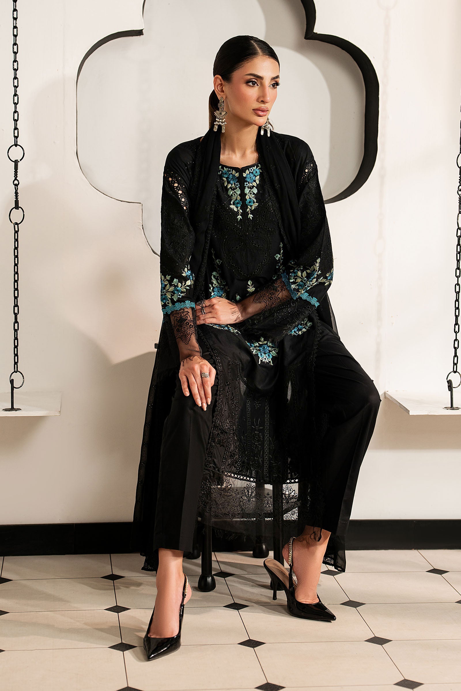 3 Piece Embroidered Lawn Suit