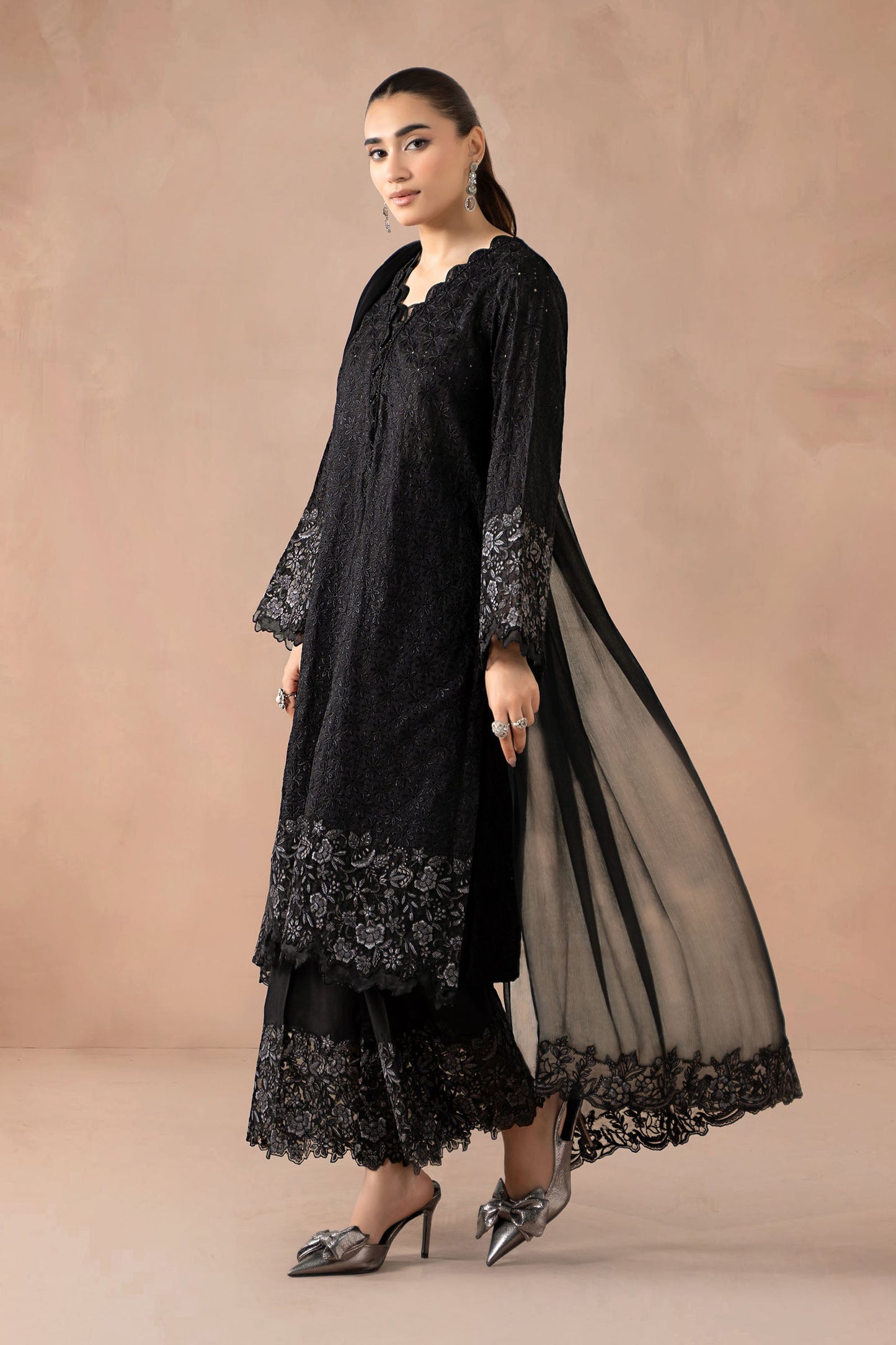 3 Piece Embroidered Lawn Suit