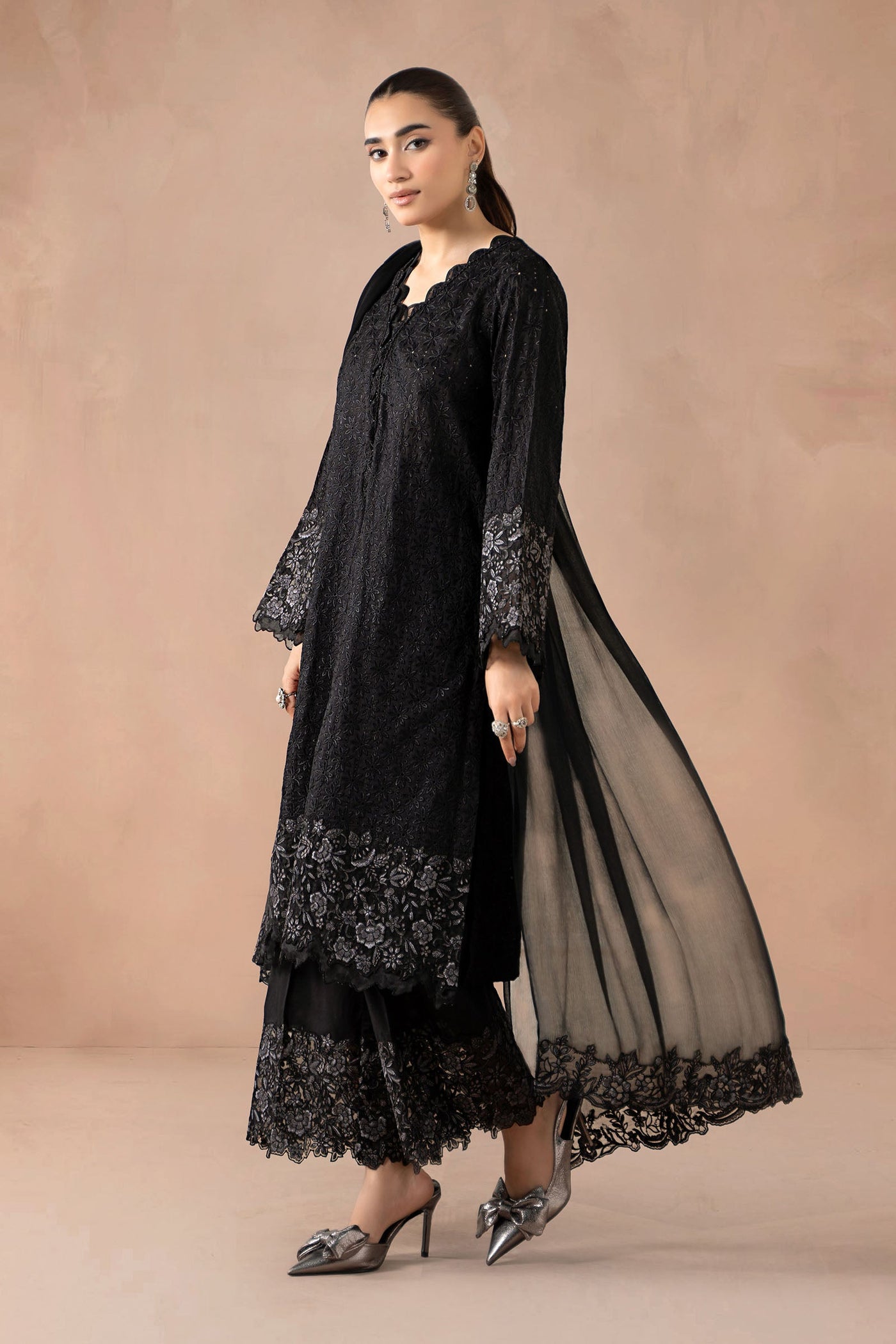 3 Piece Embroidered Lawn Suit